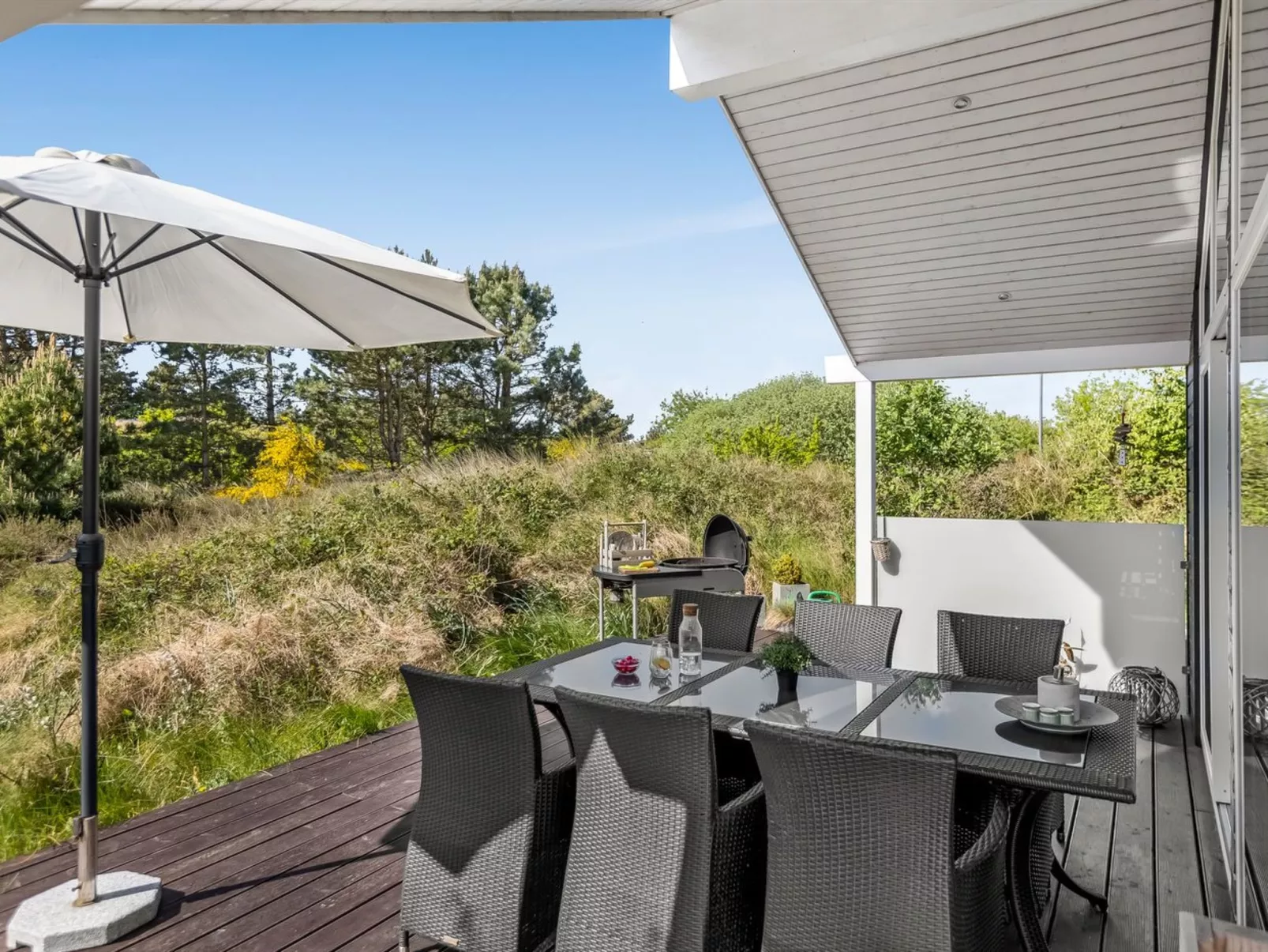 "Minke" - 2.2km from the sea-Outside