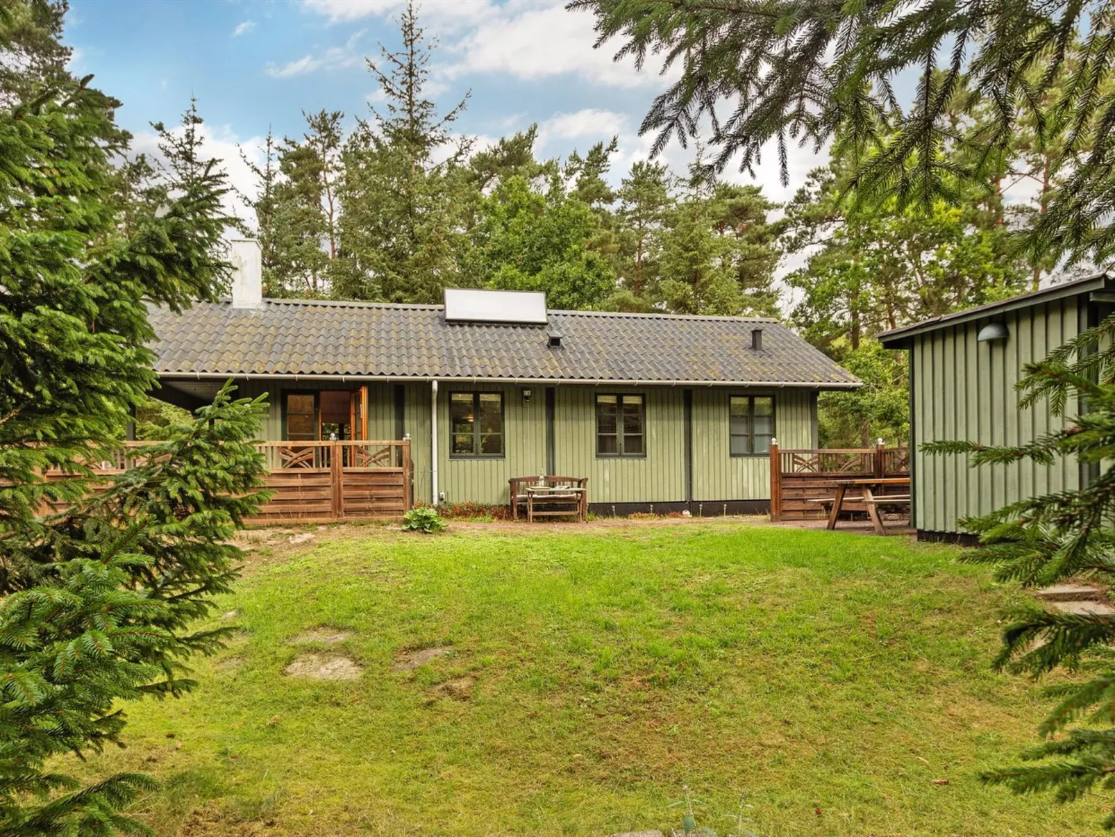 "Milrid" - 800m from the sea-Outside