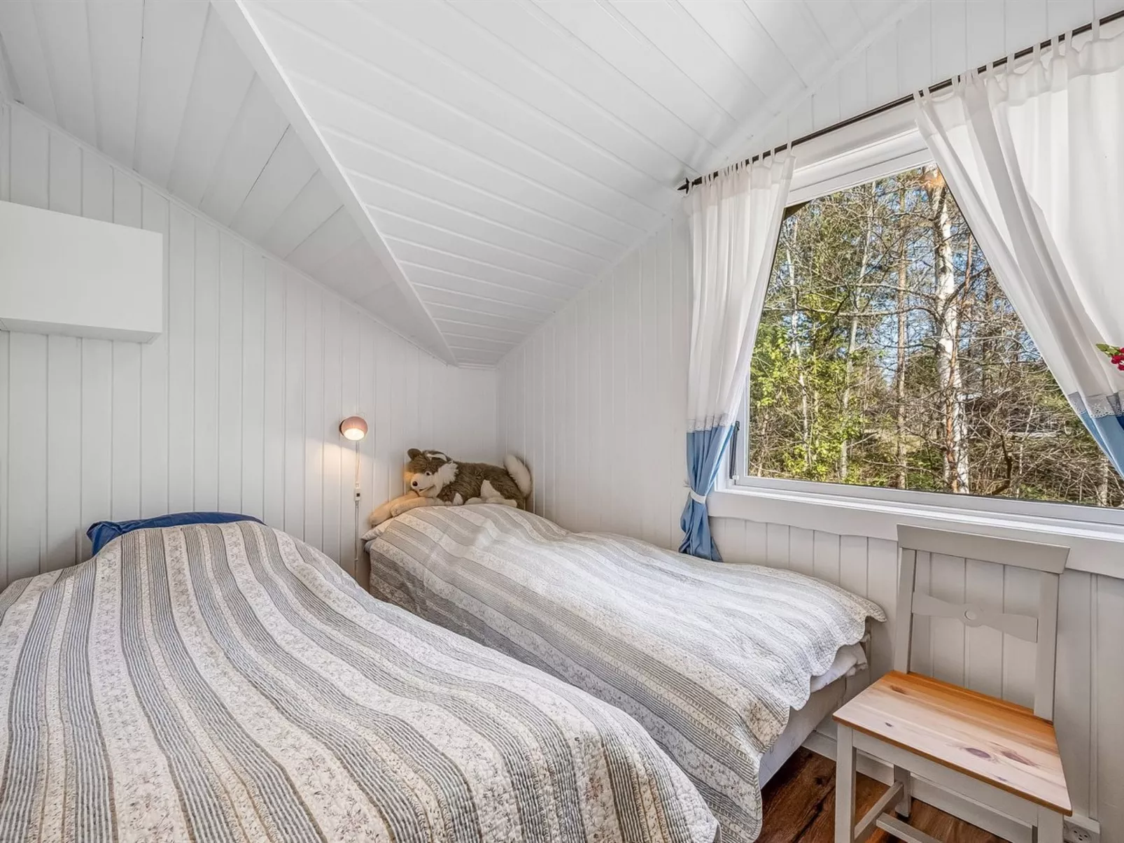 "Caya" - 450m to the fjord-Drinnen