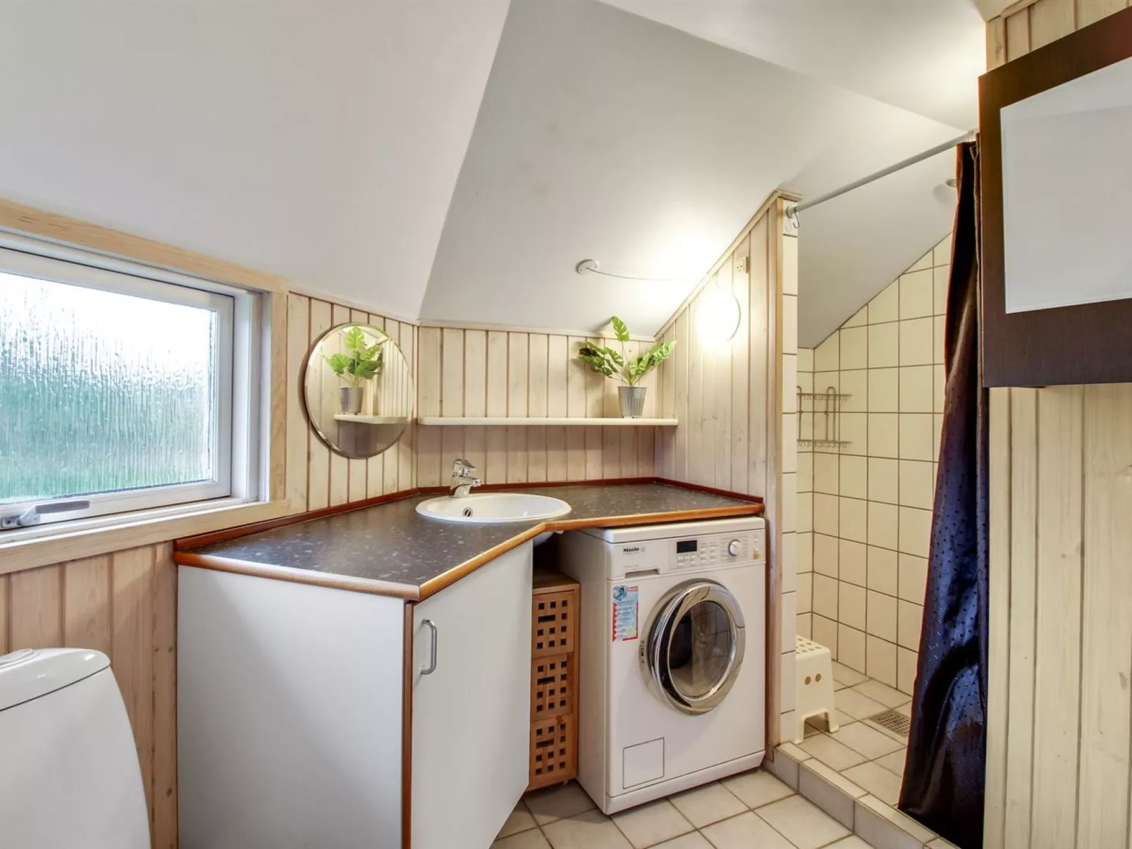 "Hothbrod" - 1.2km from the sea-Inside