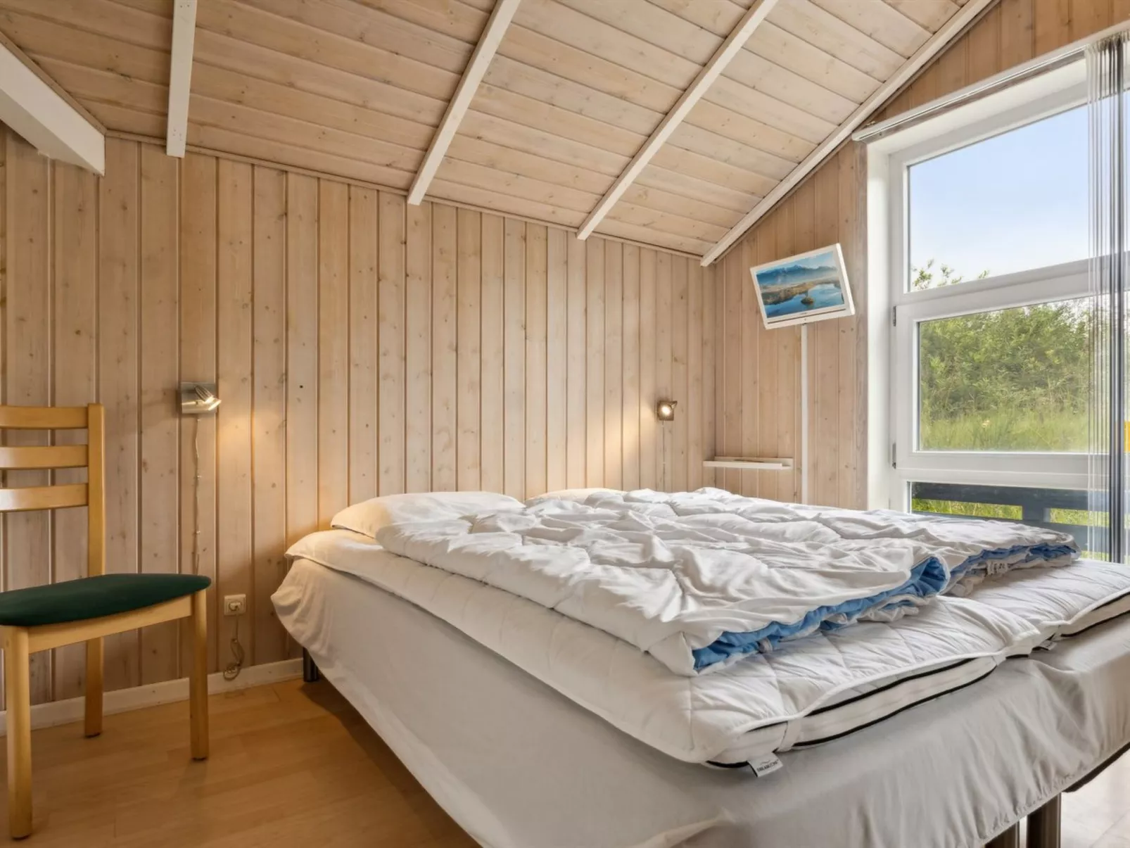 "Spurv" - 1.8km from the sea-Inside