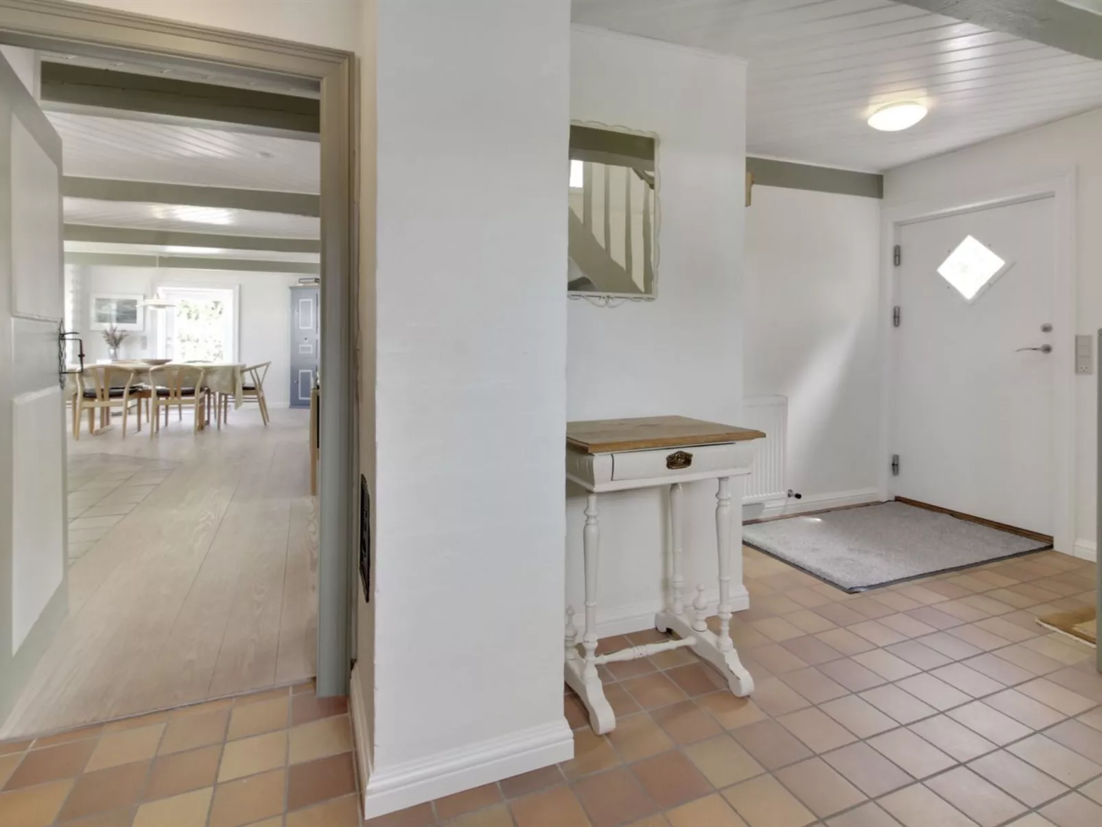 "Ingulf" - 18km from the sea-Inside