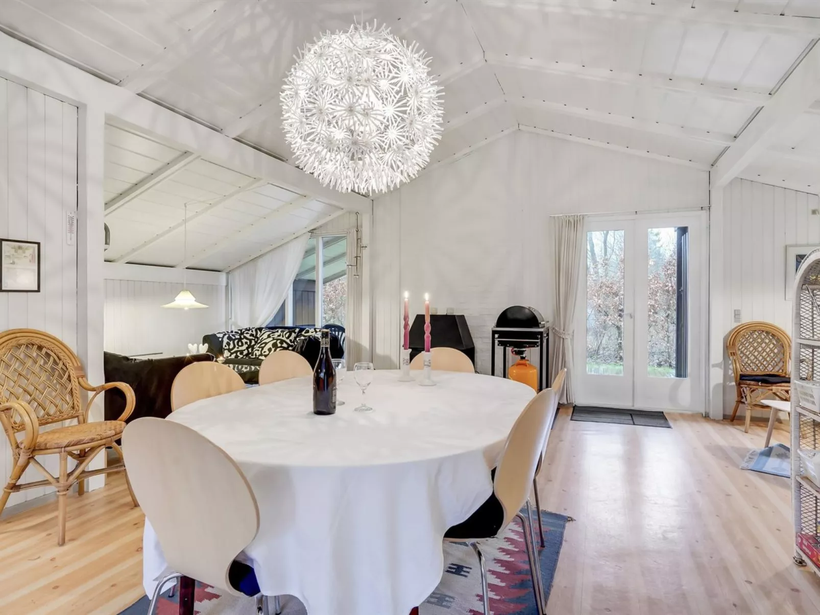 "Hardy" - 30km from the sea-Drinnen