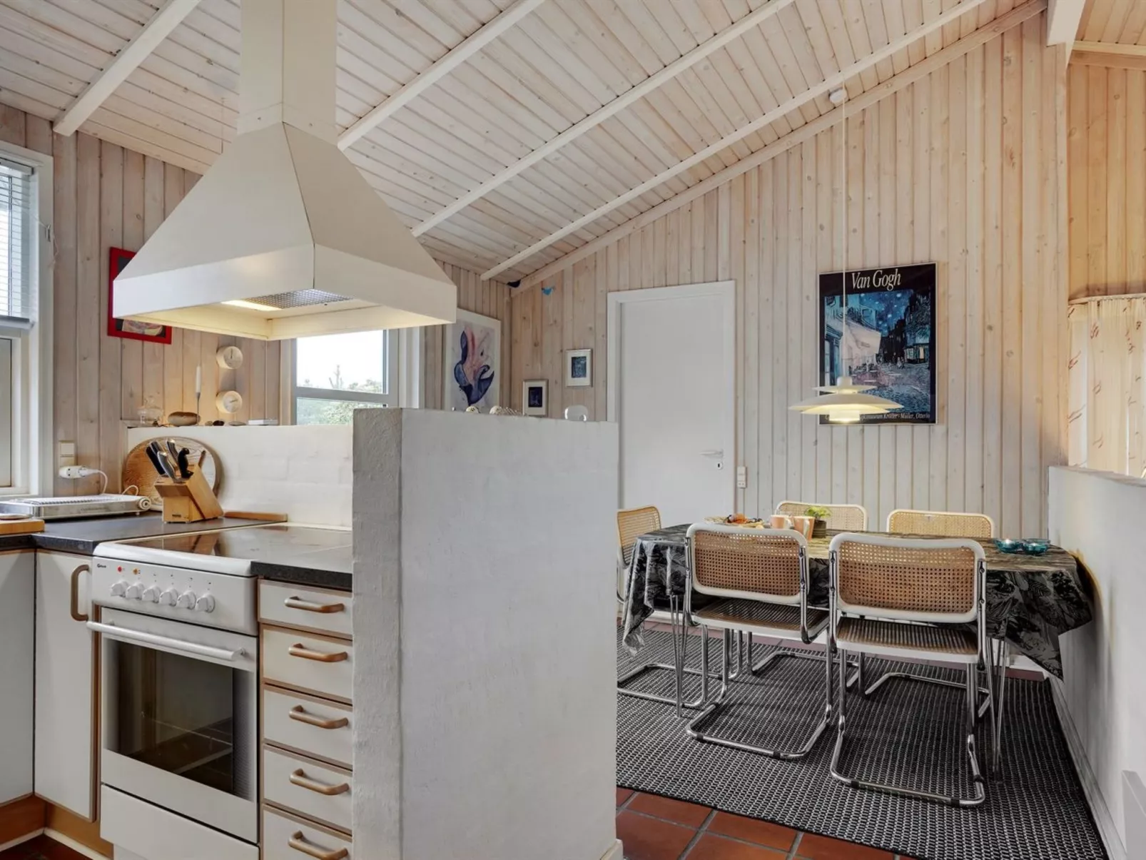 "Tino" - 900m from the sea-Drinnen