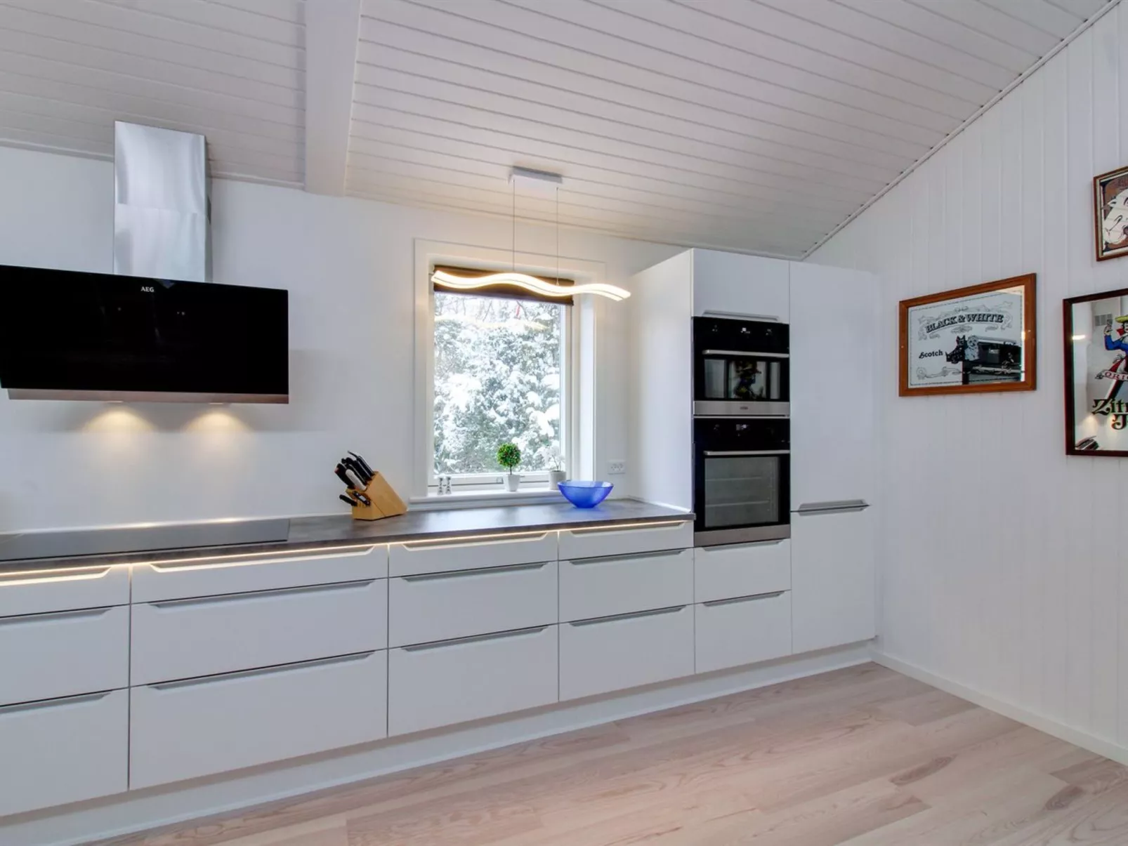 "Antigona" - 250m from the sea-Drinnen