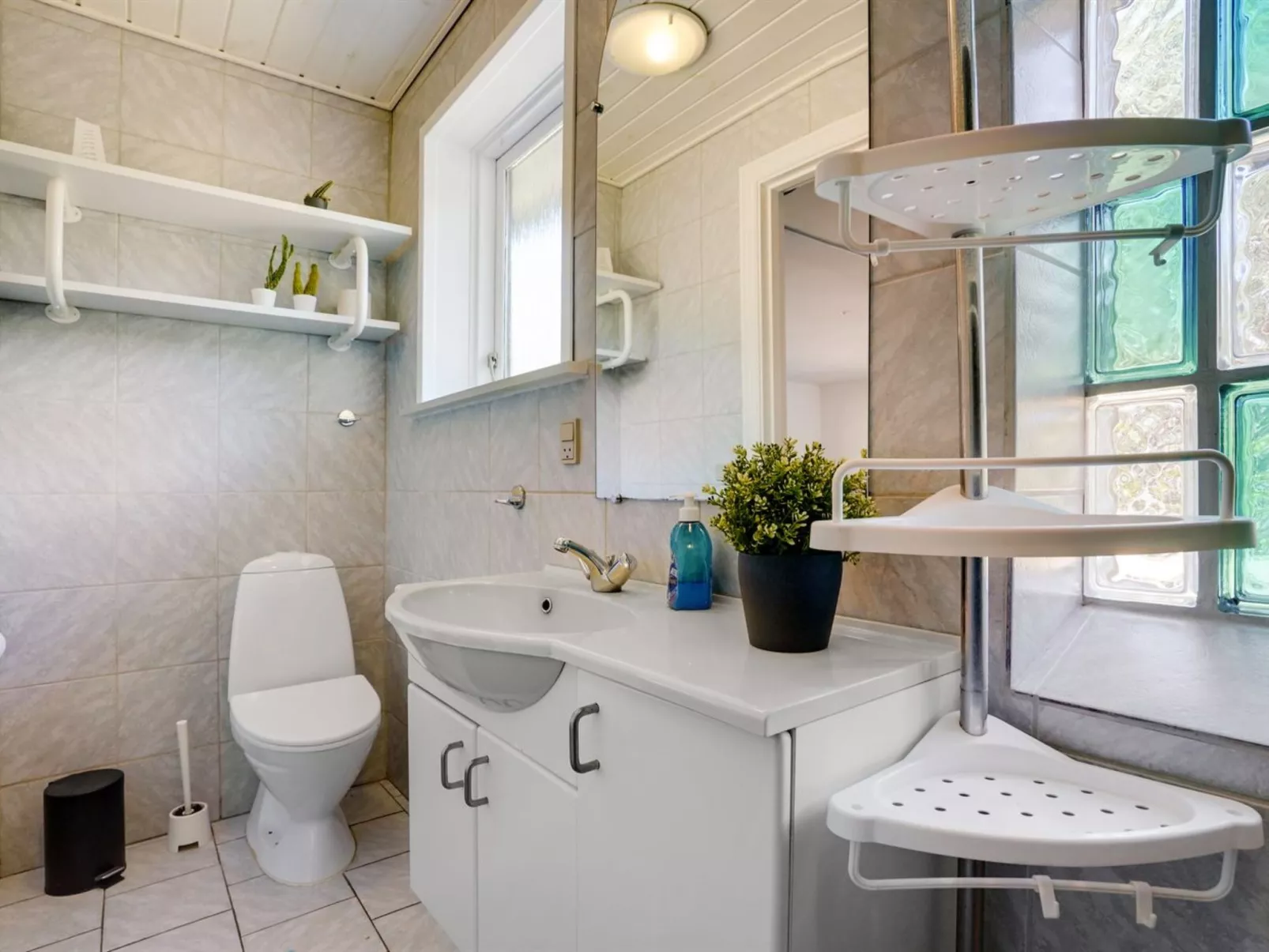 "Marka" - 2.5km from the sea-Inside