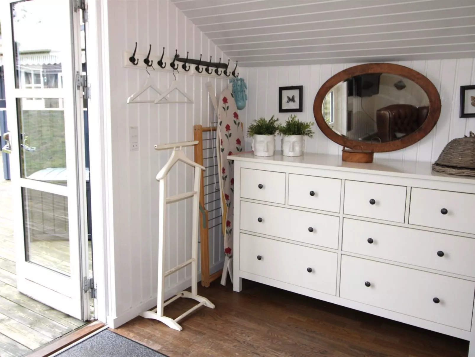 "Afkar" - 900m from the sea-Inside