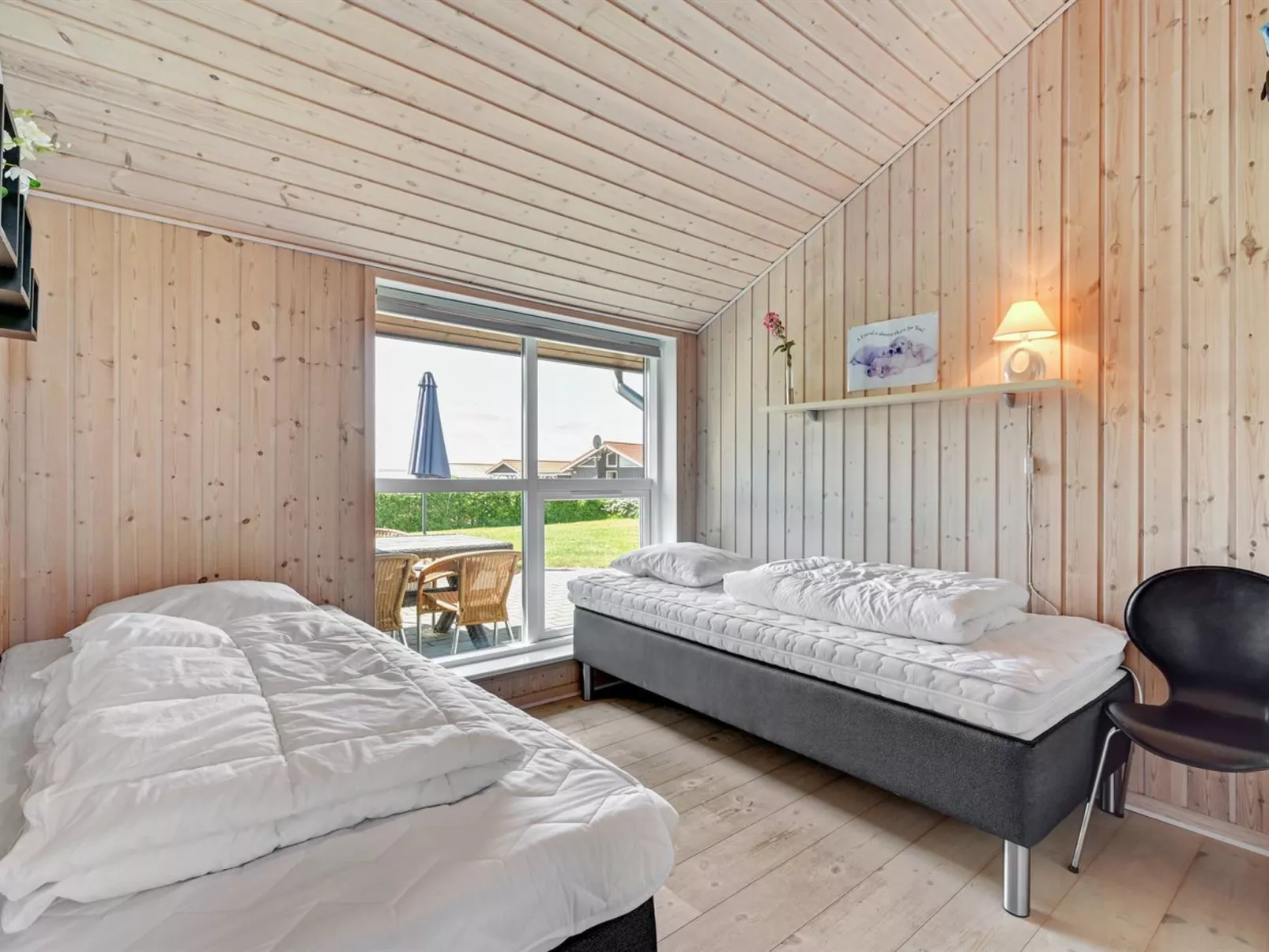 "Guthmar" - 350m to the fjord-Inside