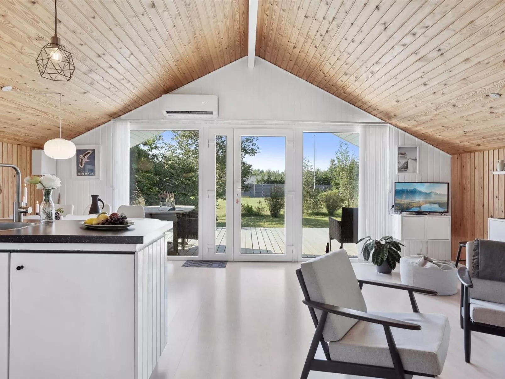 "Aderice" - 1km from the sea-Inside