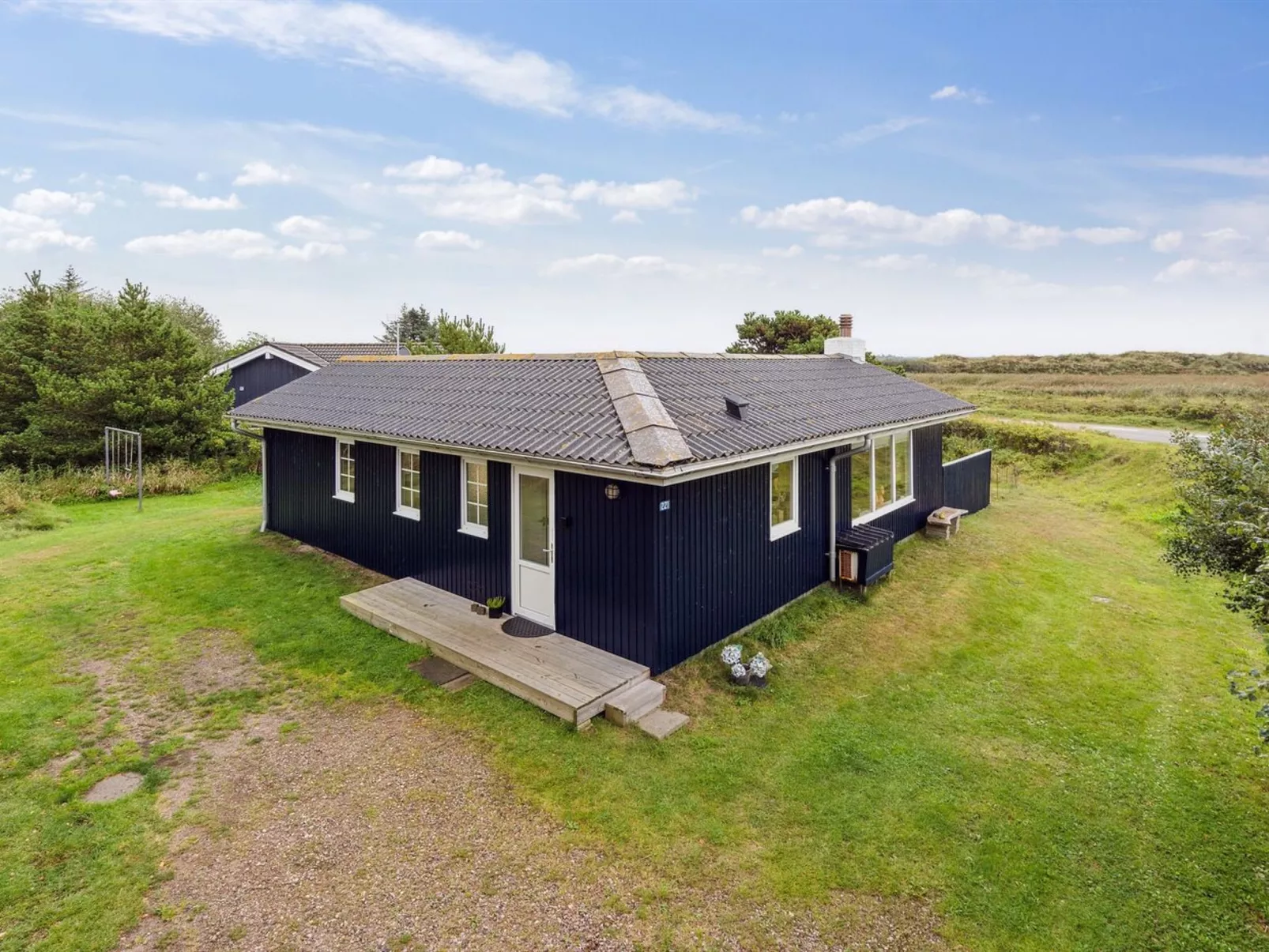 "Swana" - 550m from the sea-Outside