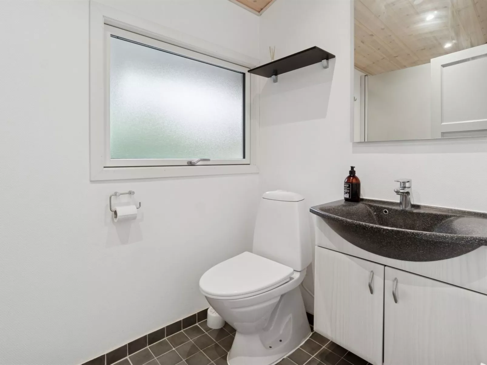 "Roir" - 250m from the sea-Inside