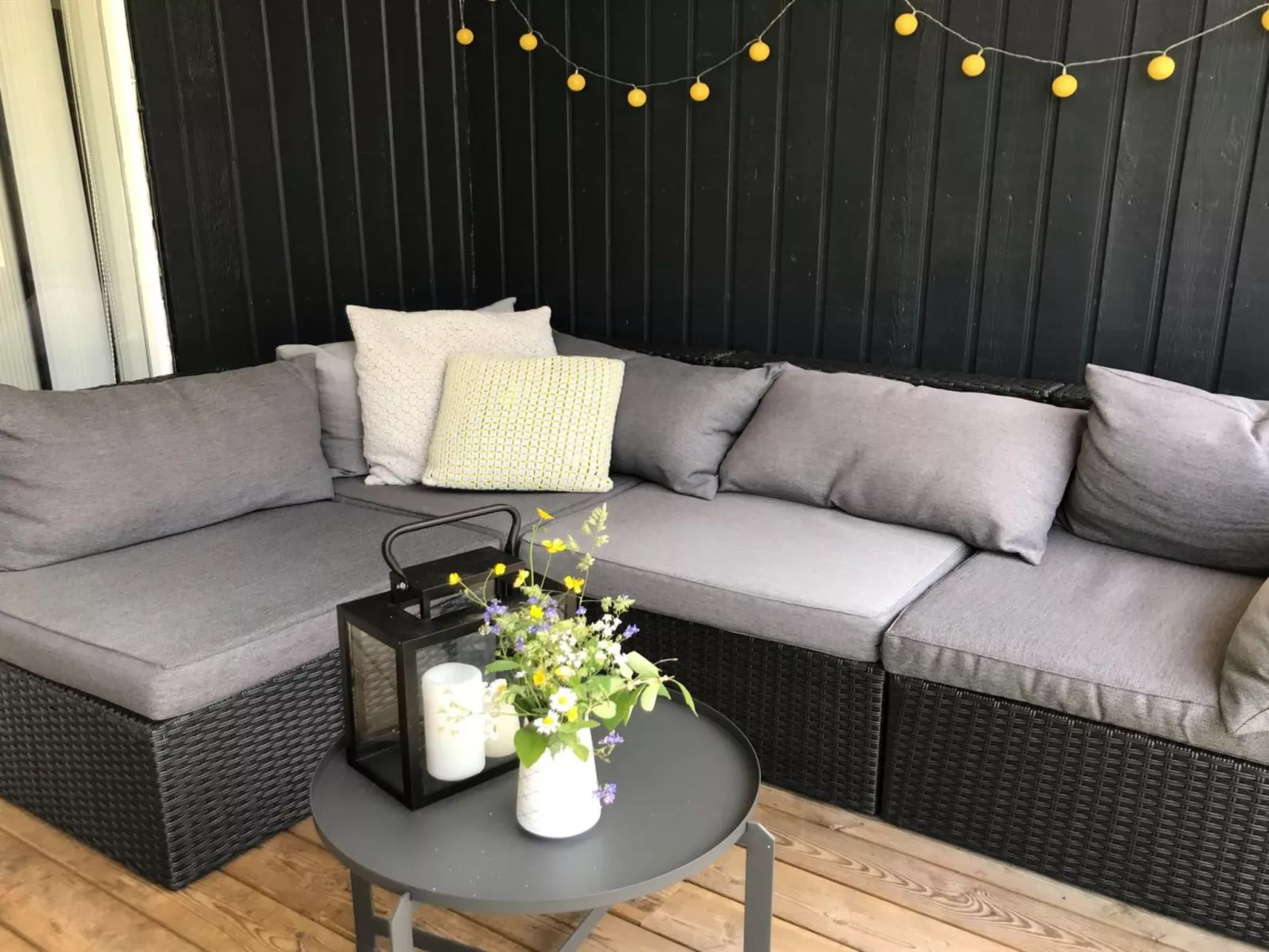 "Yngve" - 56.5km from the sea-Outside