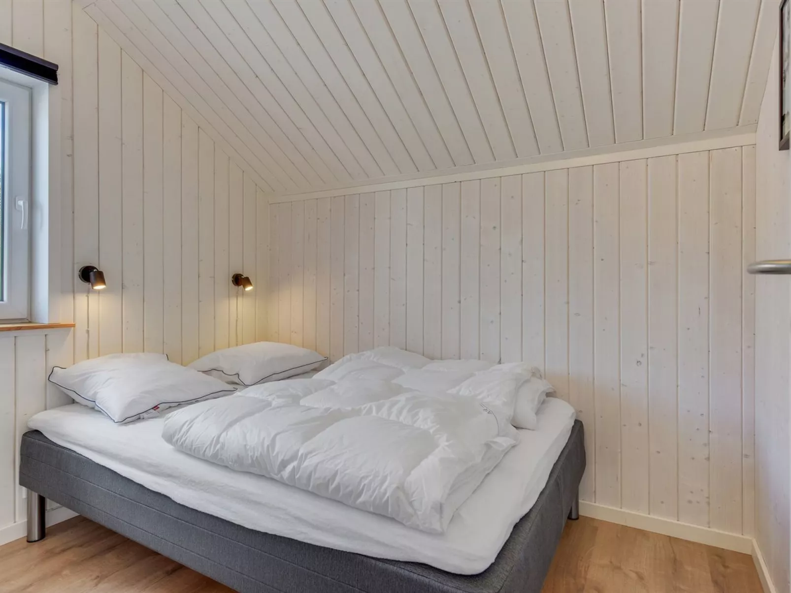 "Aleide" - 29km from the sea-Inside