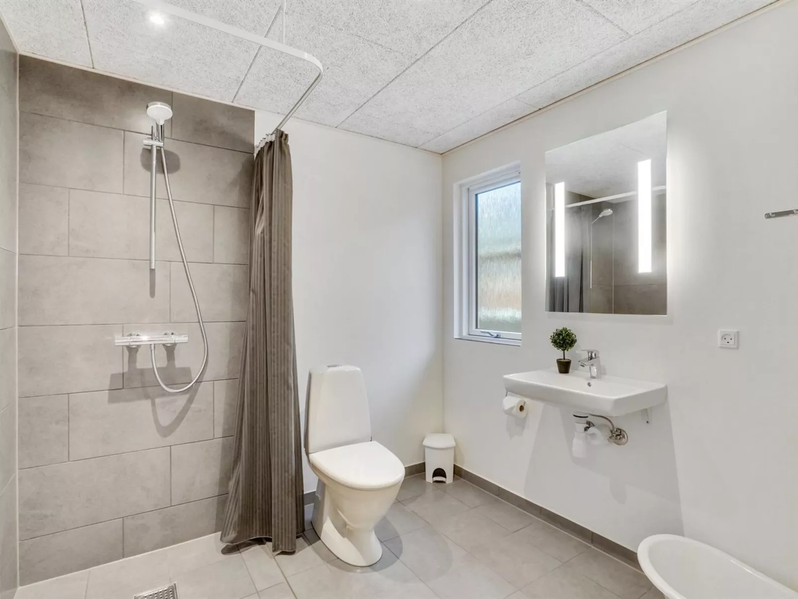 "Sibbe" - 500m to the fjord-Inside