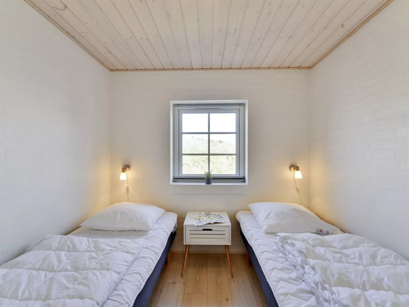 "Didrika" - 800m from the sea-Inside