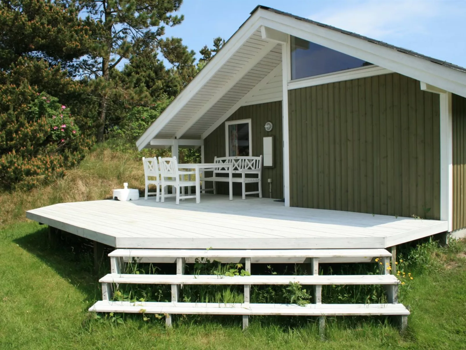 "Klint" - 1.7km from the sea-Draußen