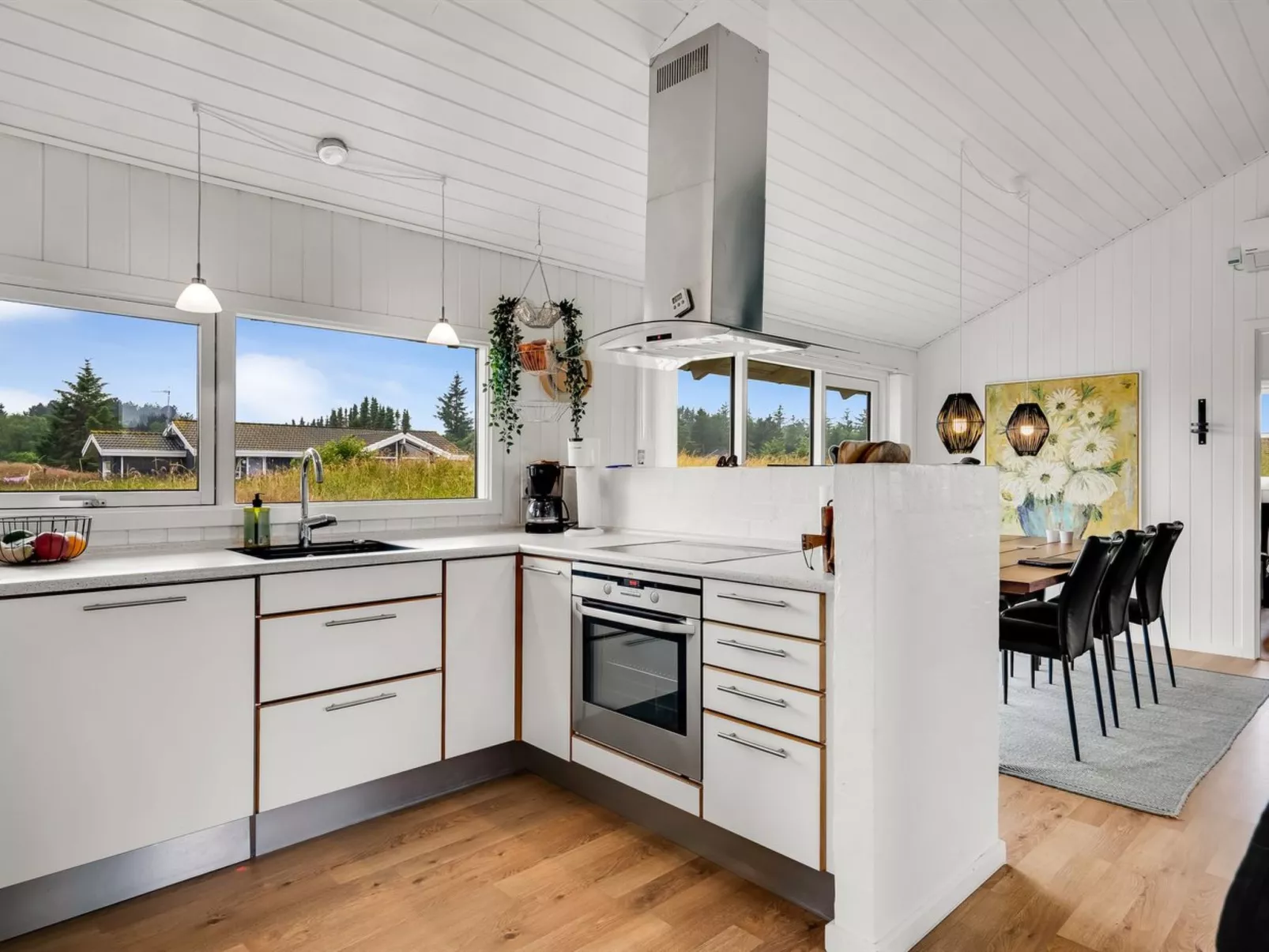 "Bothilda" - 660m from the sea-Inside