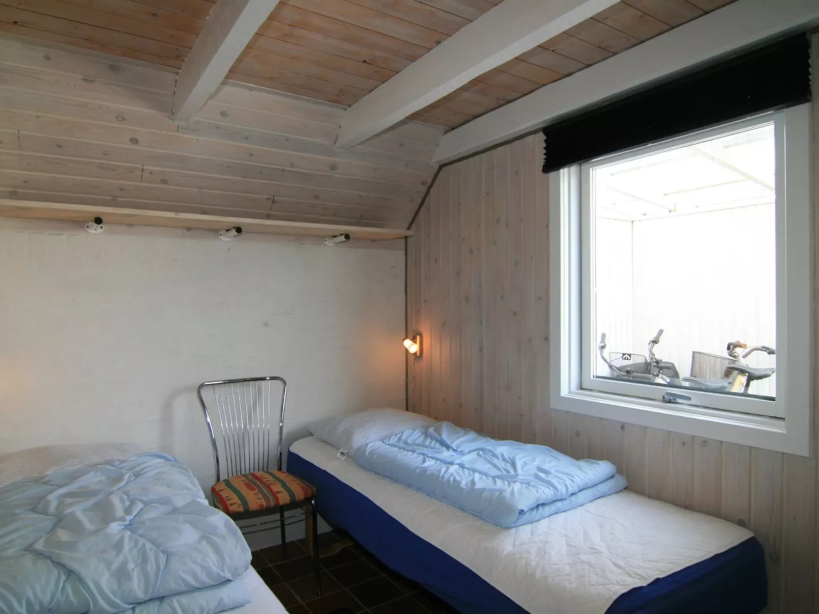 "Sys" - 500m from the sea-Inside