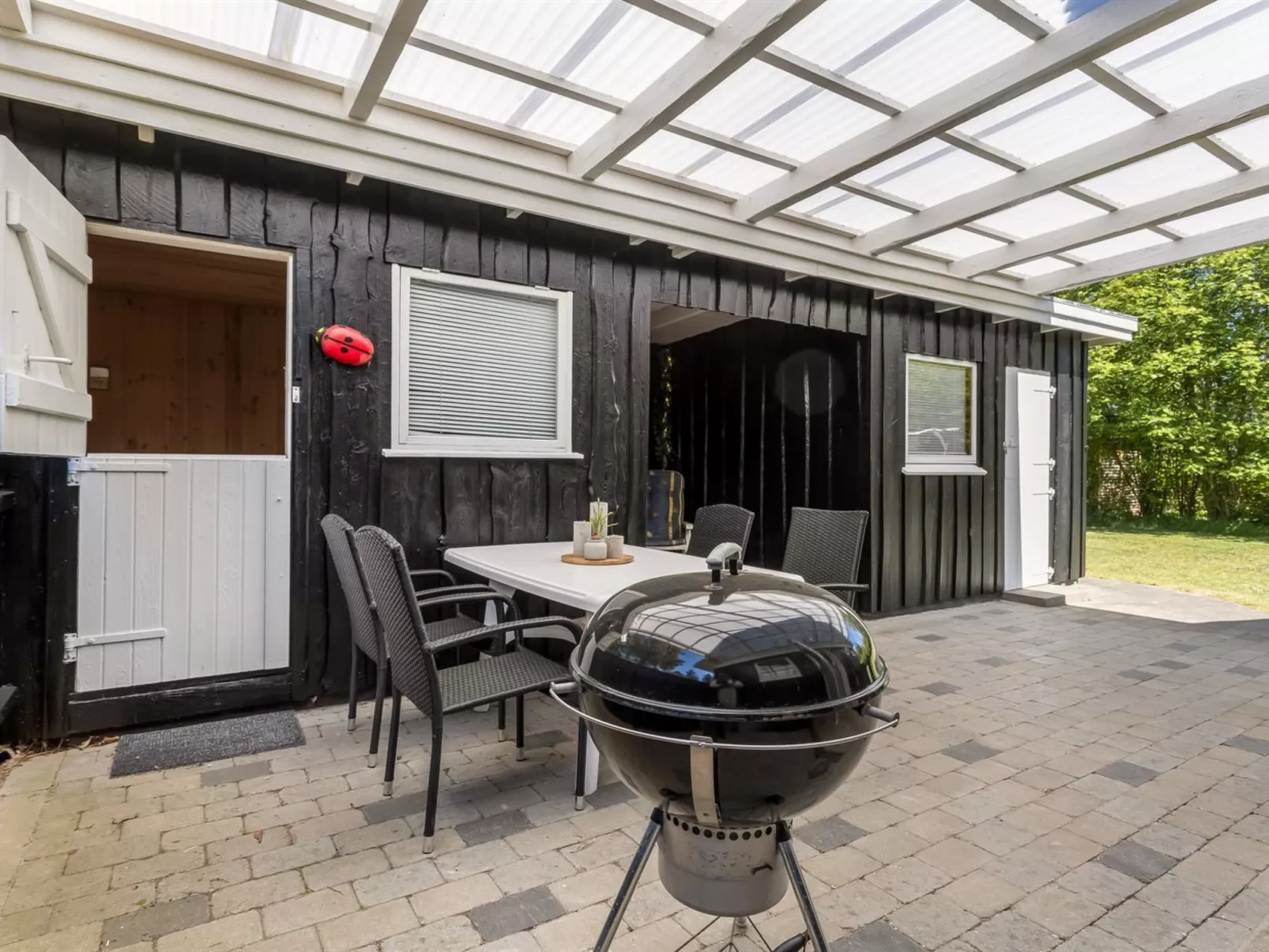 "Rustam" - 600m from the sea-Outside