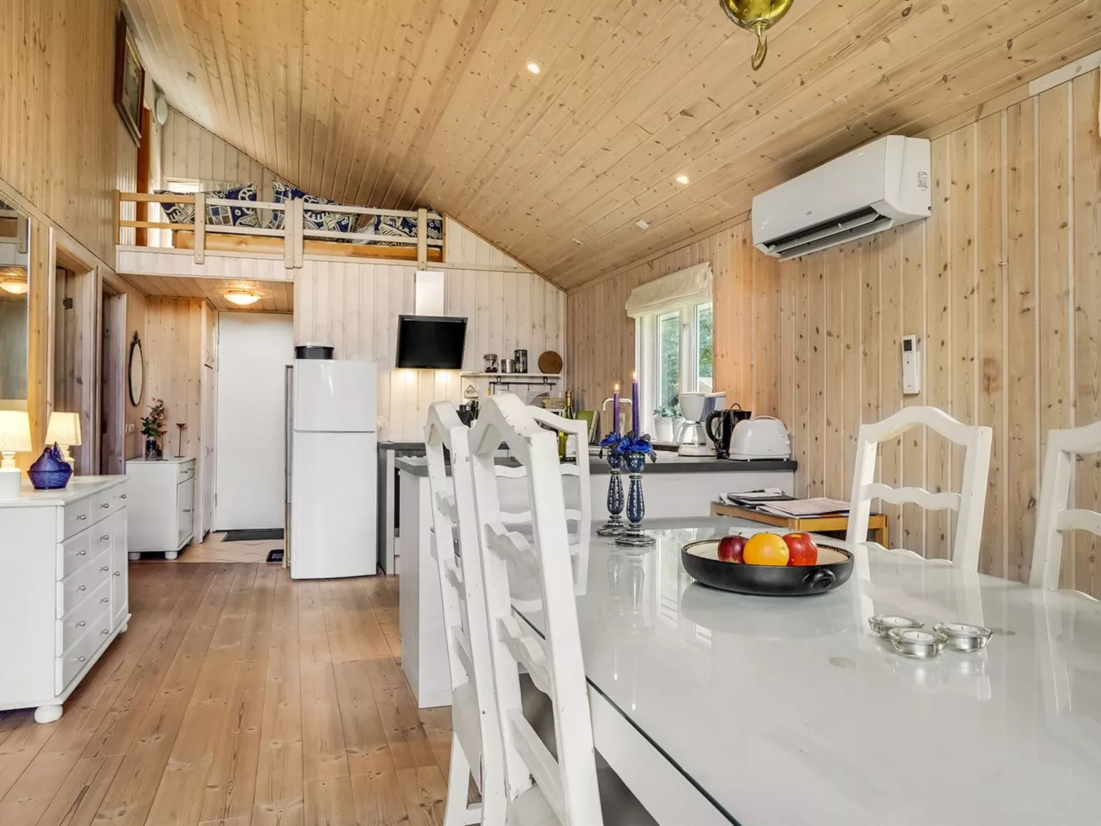 "Fiallar" - 7.5km from the sea-Dedans