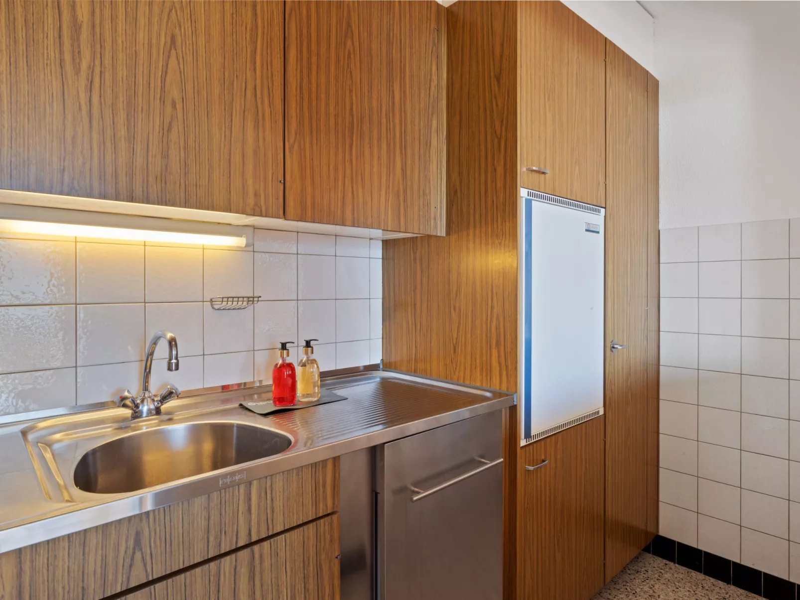 Armorial Est 72-Inside