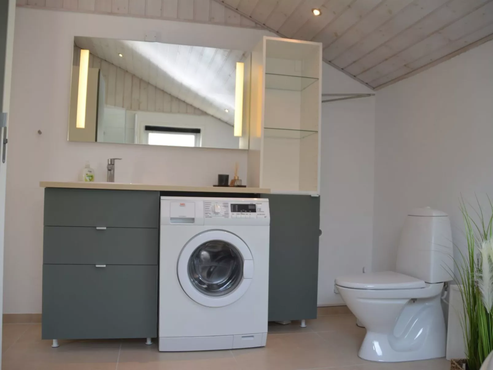 "Fliri" - 700m from the sea-Inside