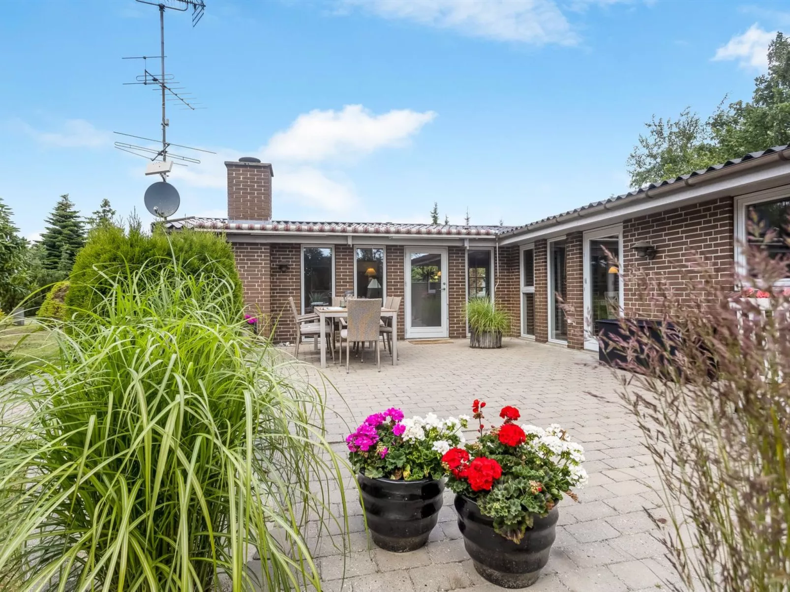 "Sessa" - 800m from the sea-Outside