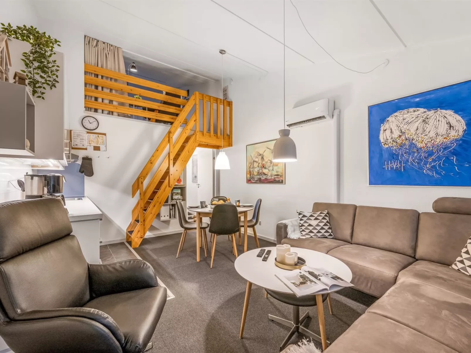 "Soffhie" - 250m from the sea-Drinnen