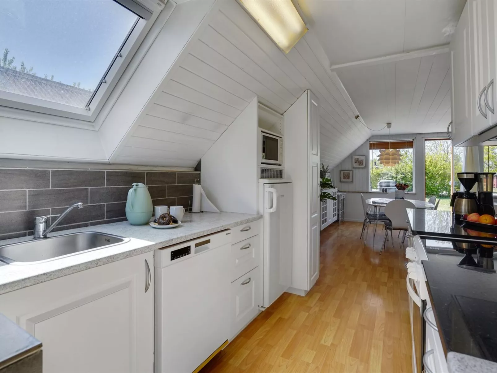 "Marita" - 225m from the sea-Drinnen