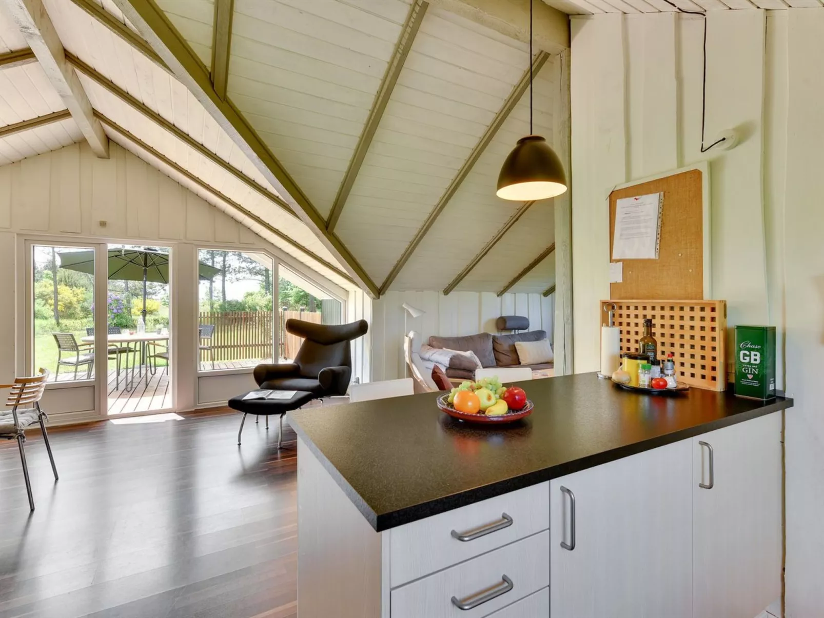 "Cornelia" - 100m to the fjord-Inside