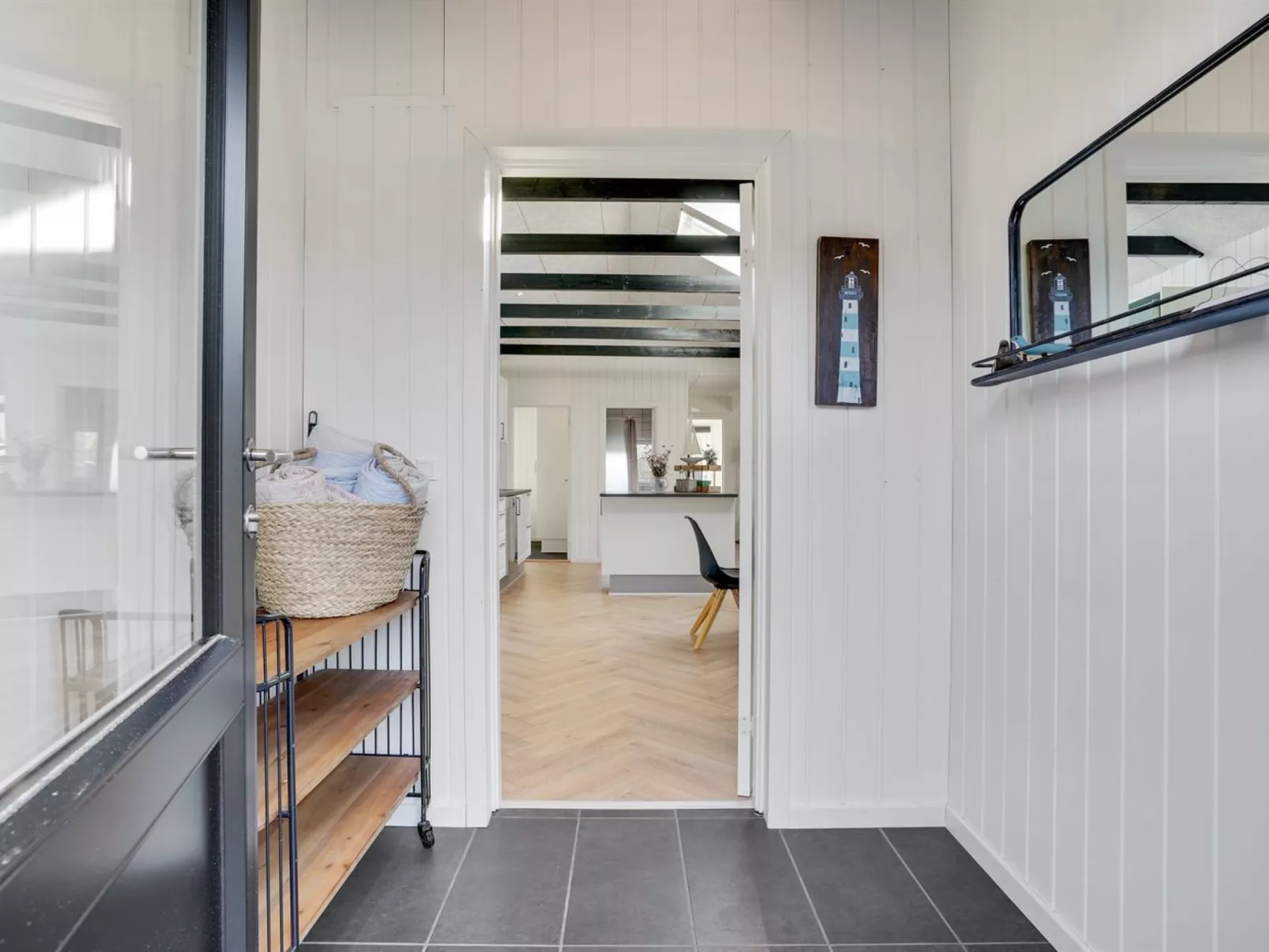 "Ellenora" - 1km from the sea-Inside