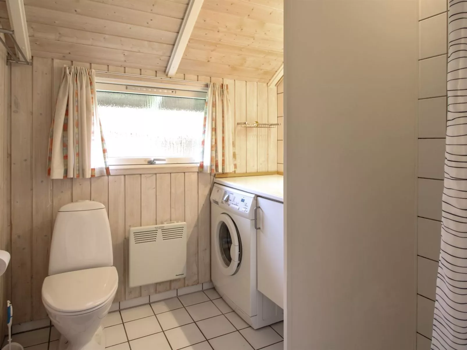 "Eline" - 1.5km from the sea-Inside