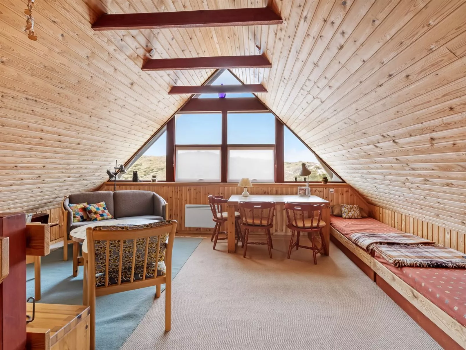 "Larsen" - 900m from the sea-Inside