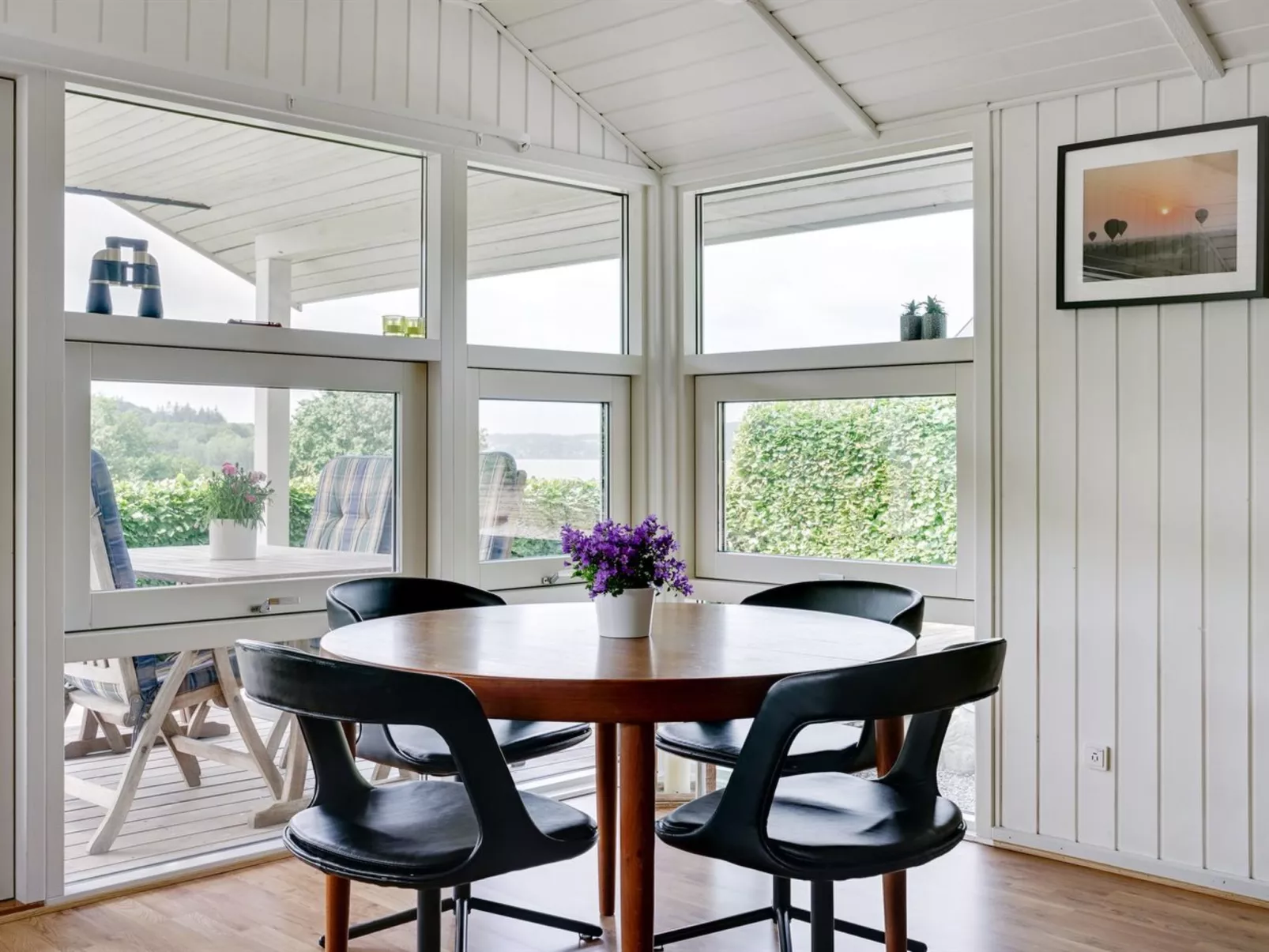 "Algot" - 100m to the fjord-Inside