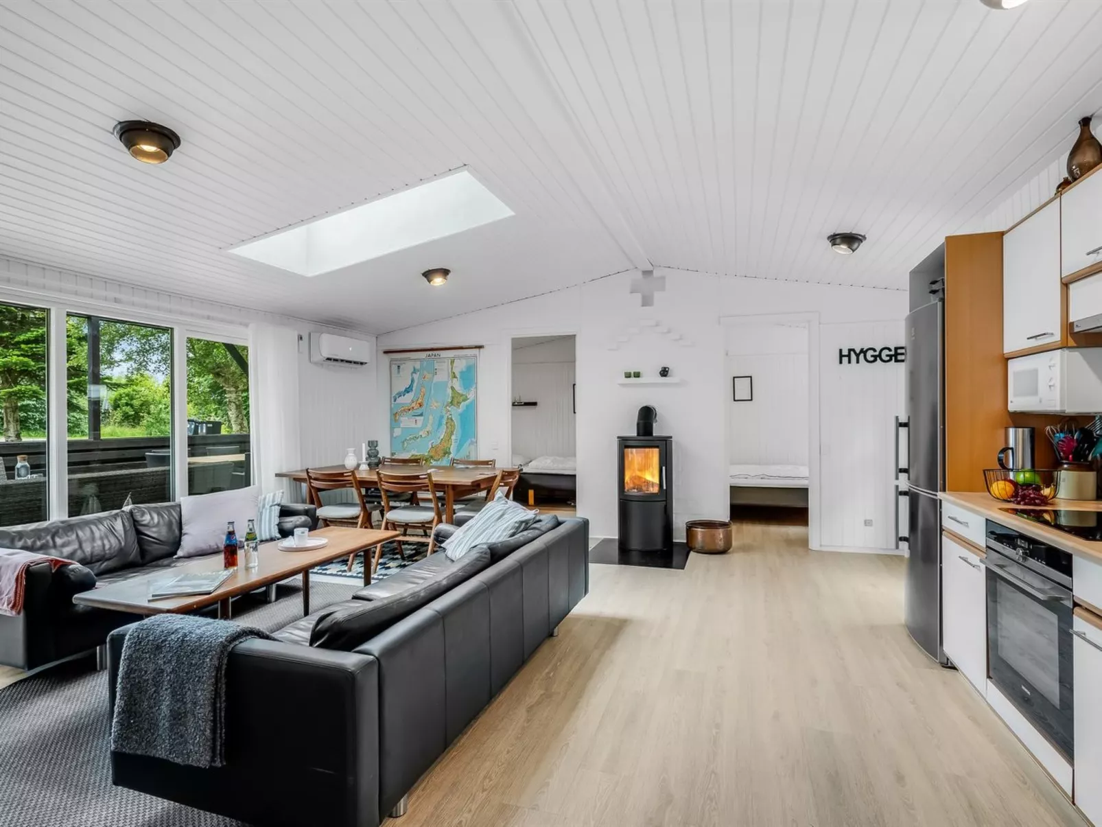 "Elmira" - 555m from the sea-Dedans