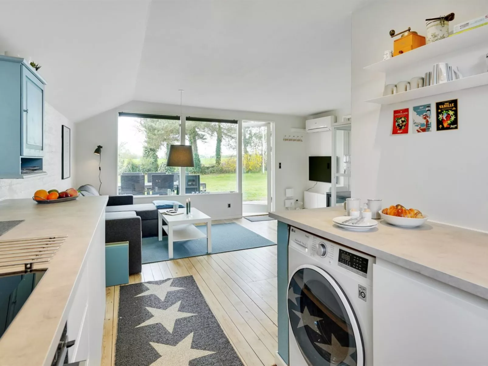 "Skalk" - 300m from the sea-Inside