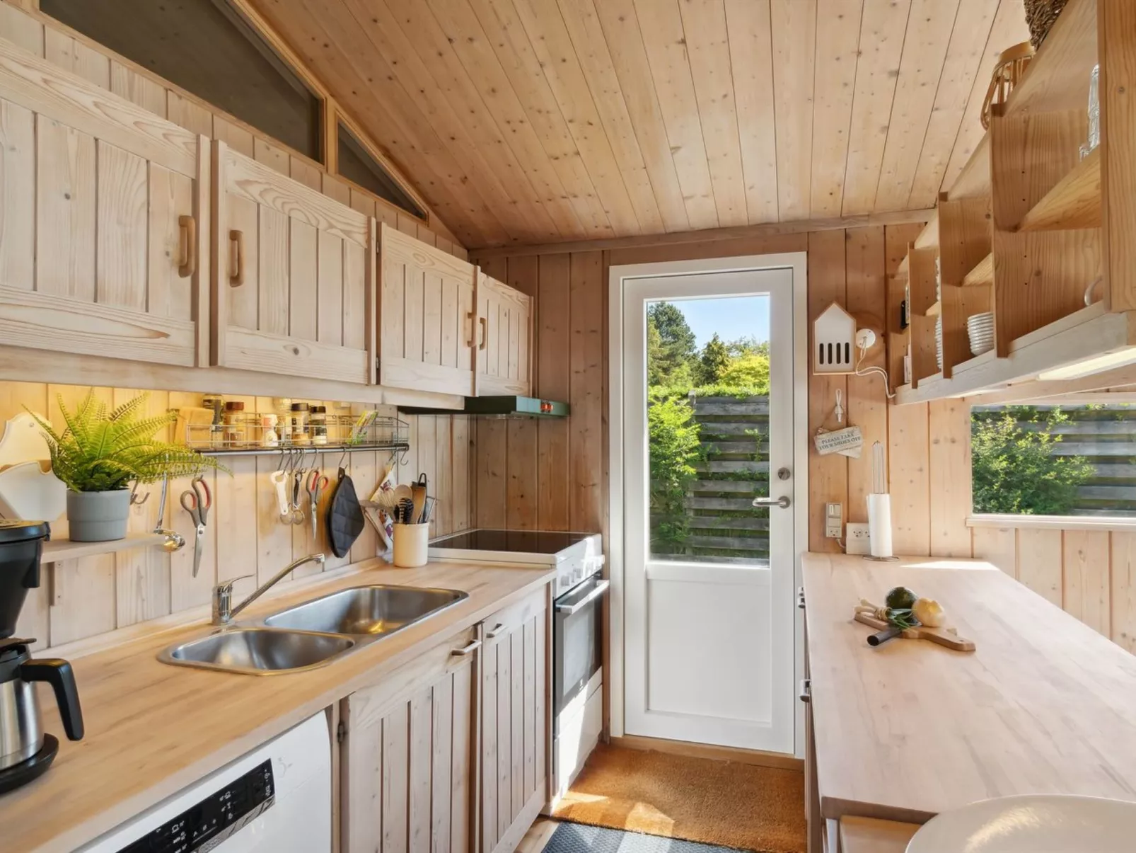 "Sjard" - 700m from the sea-Inside