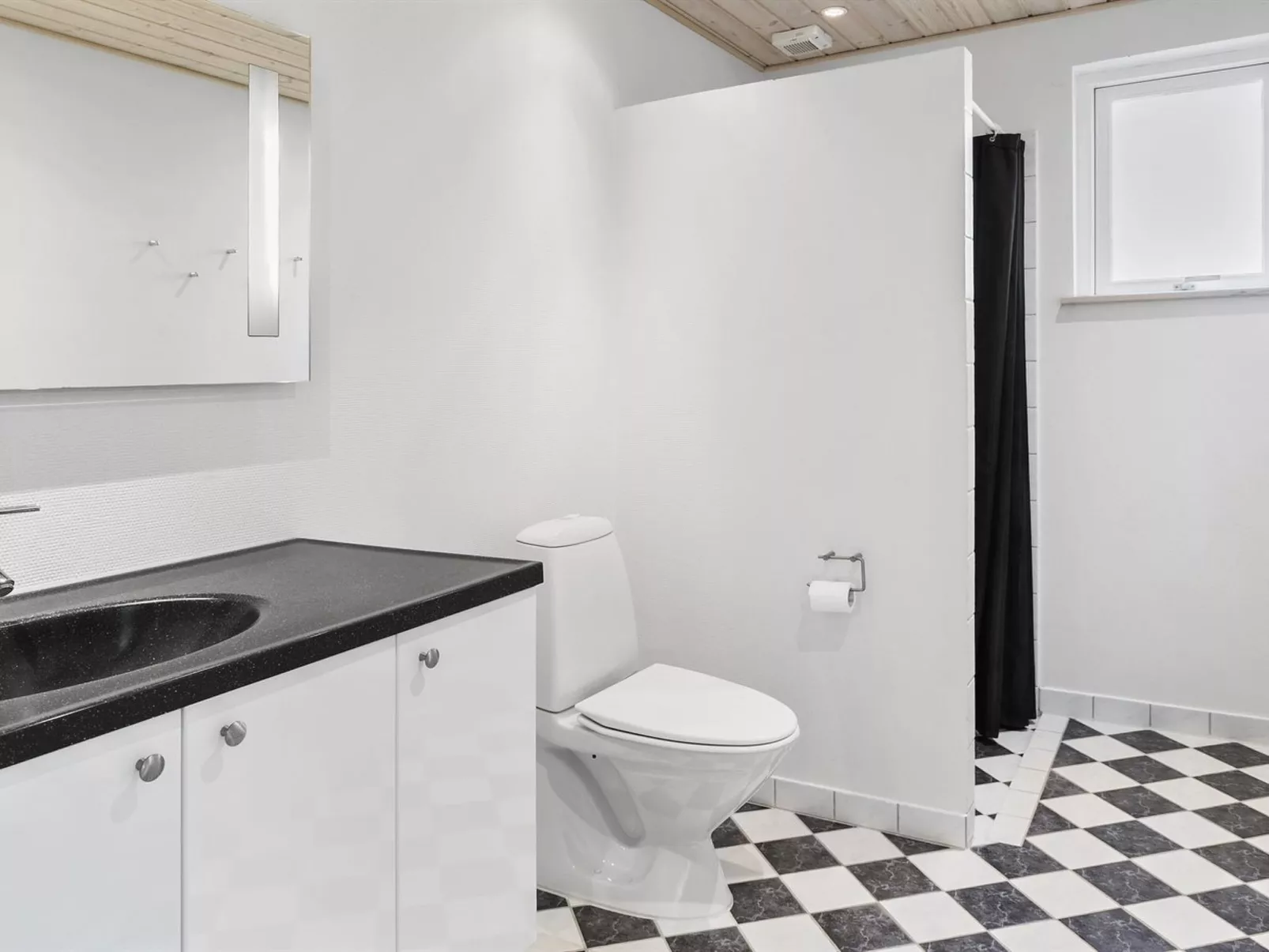 "Toa" - 600m from the sea-Dedans