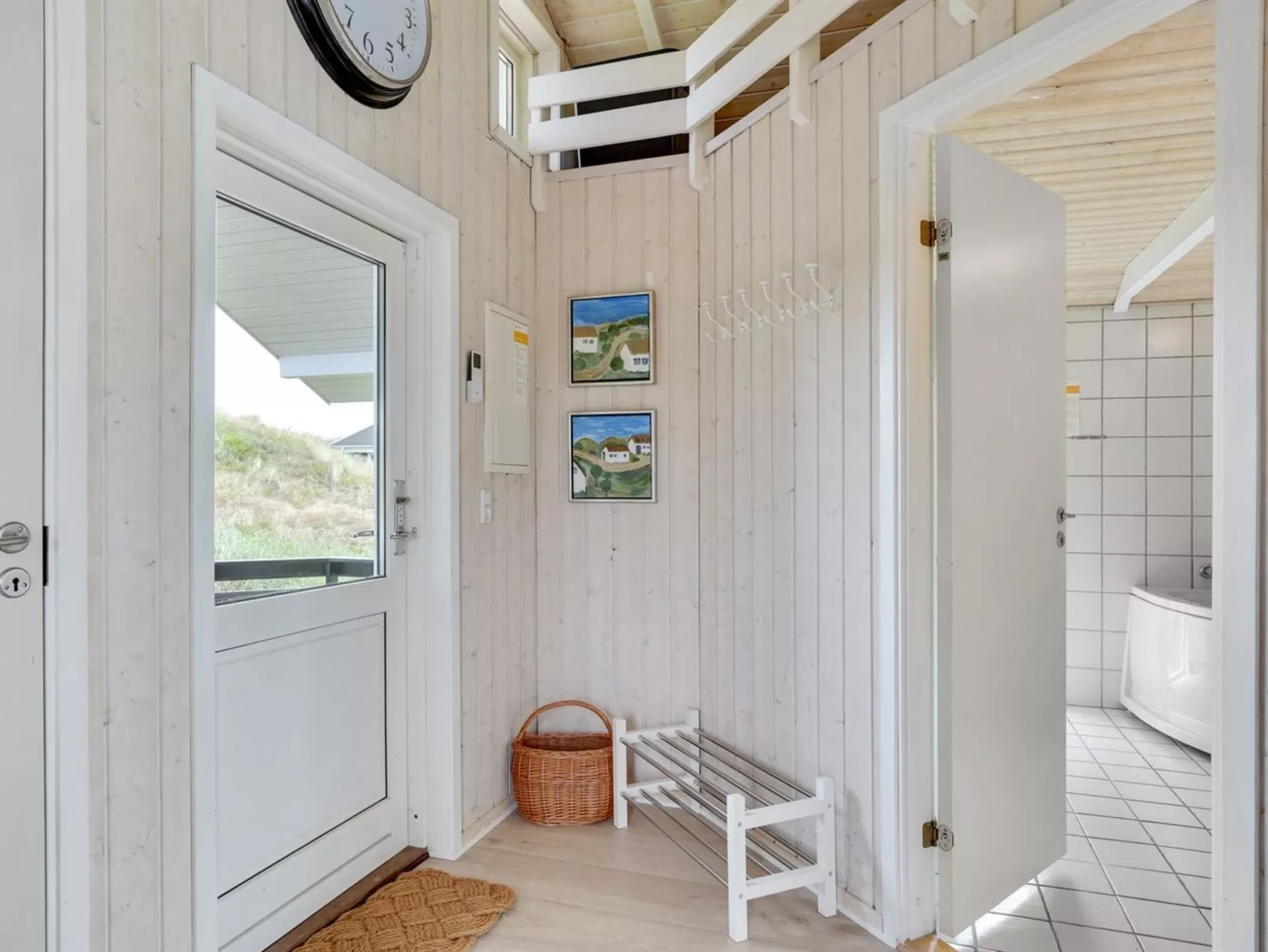 "Fejzo" - 700m to the fjord-Inside