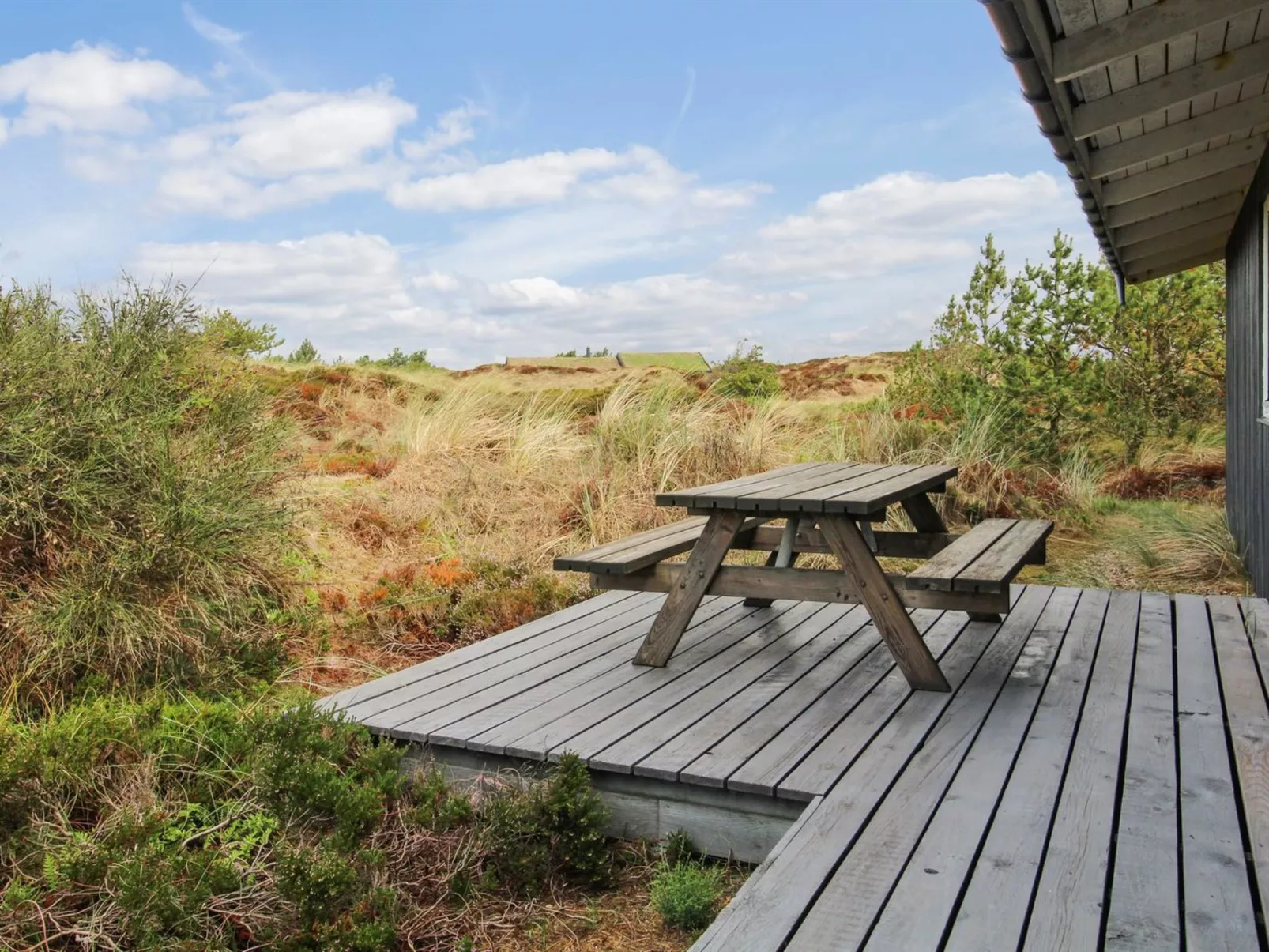 "Elsa" - 700m from the sea-Draußen