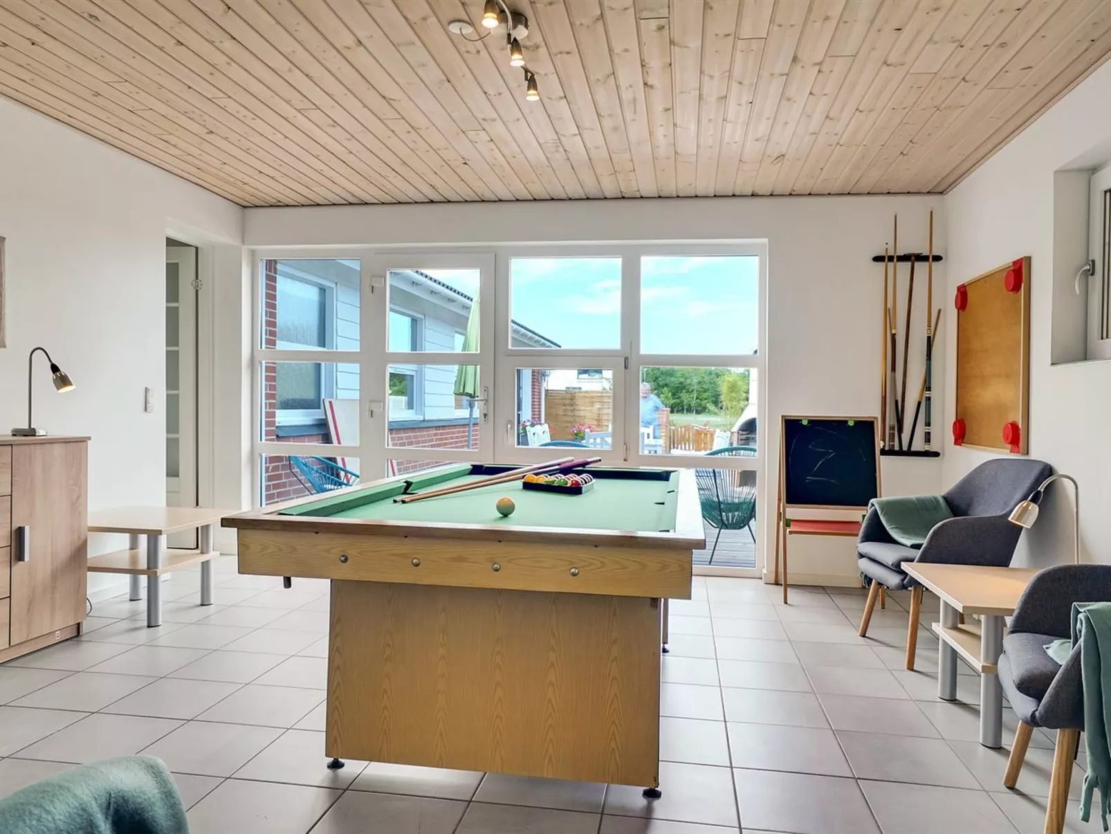 "Swipdagh" - 600m from the sea-Inside