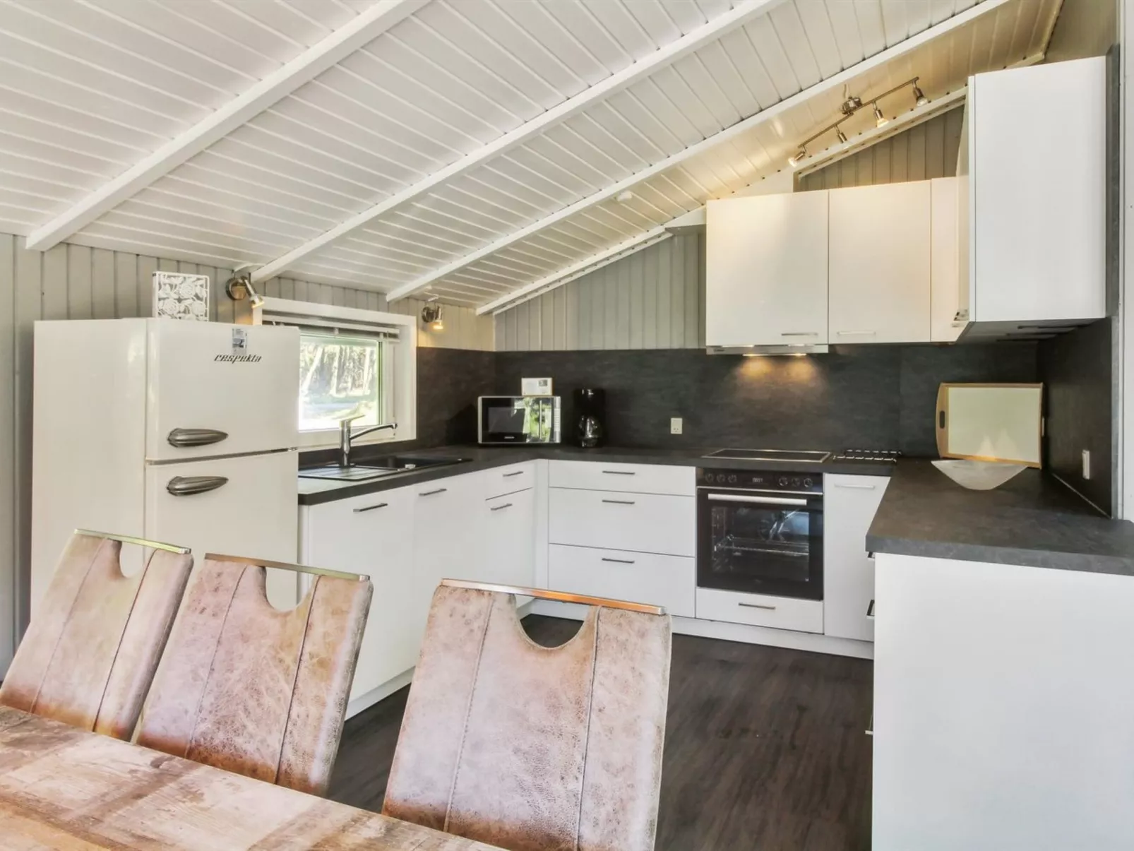 "Cajsa" - 1.5km from the sea-Dedans