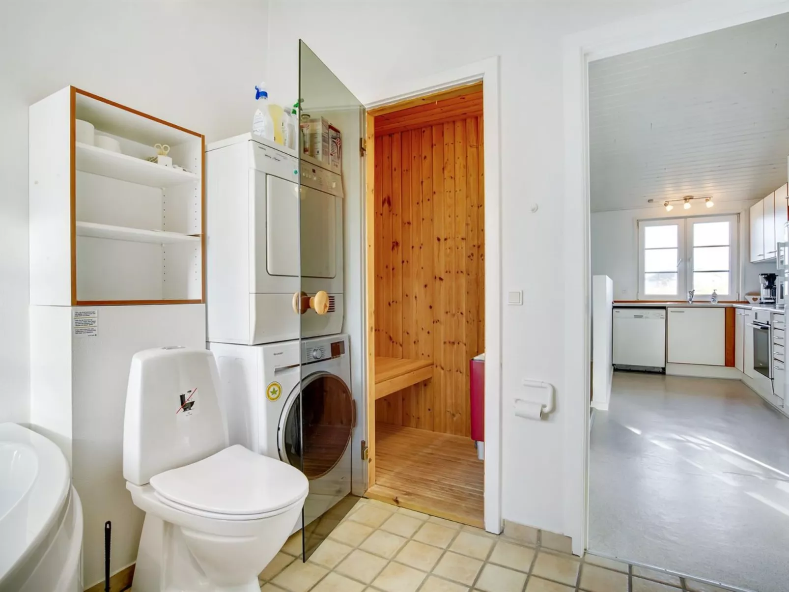 "Zaharinka" - 300m from the sea-Inside