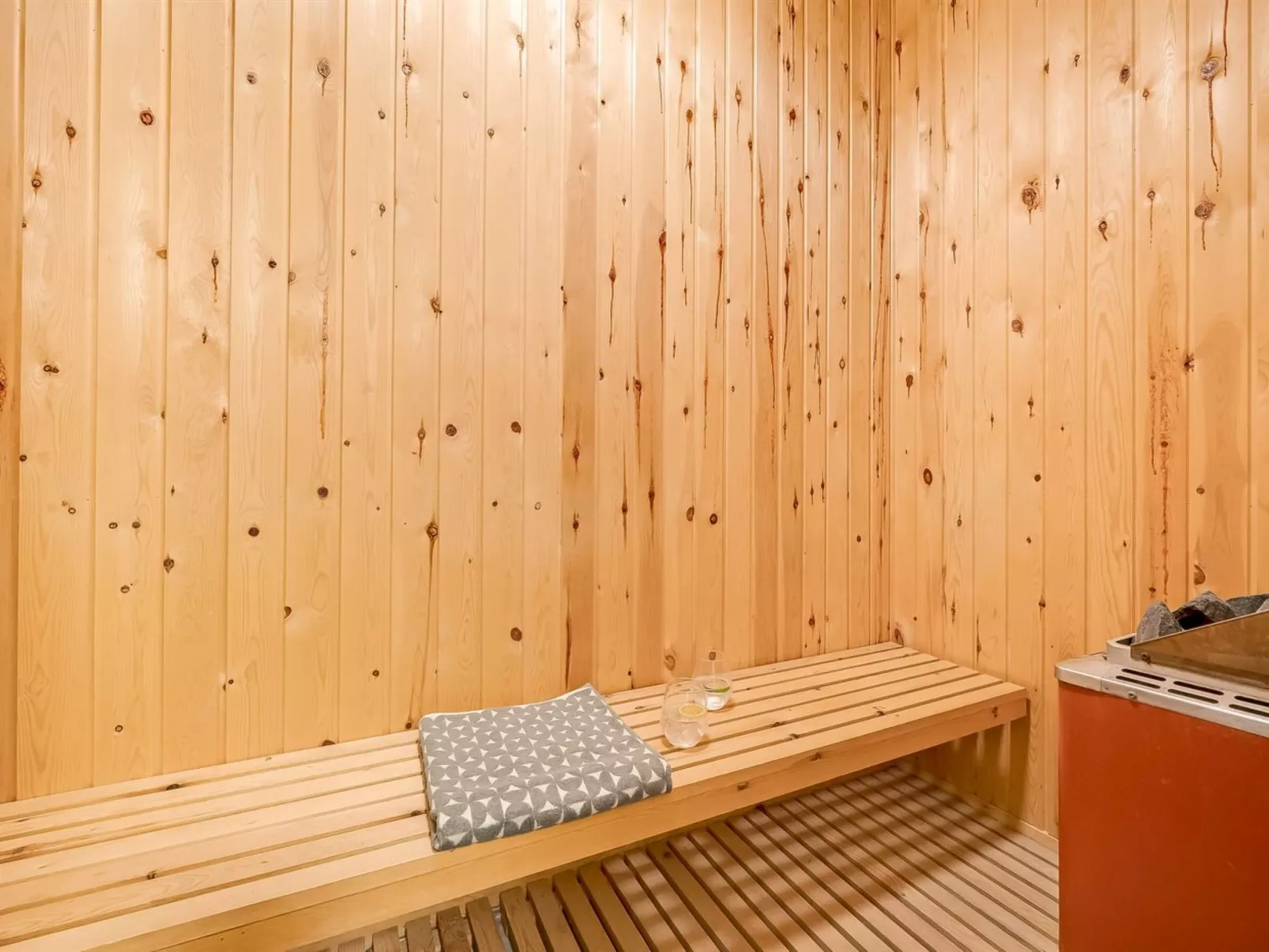 "Odmar" - 300m from the sea-Inside