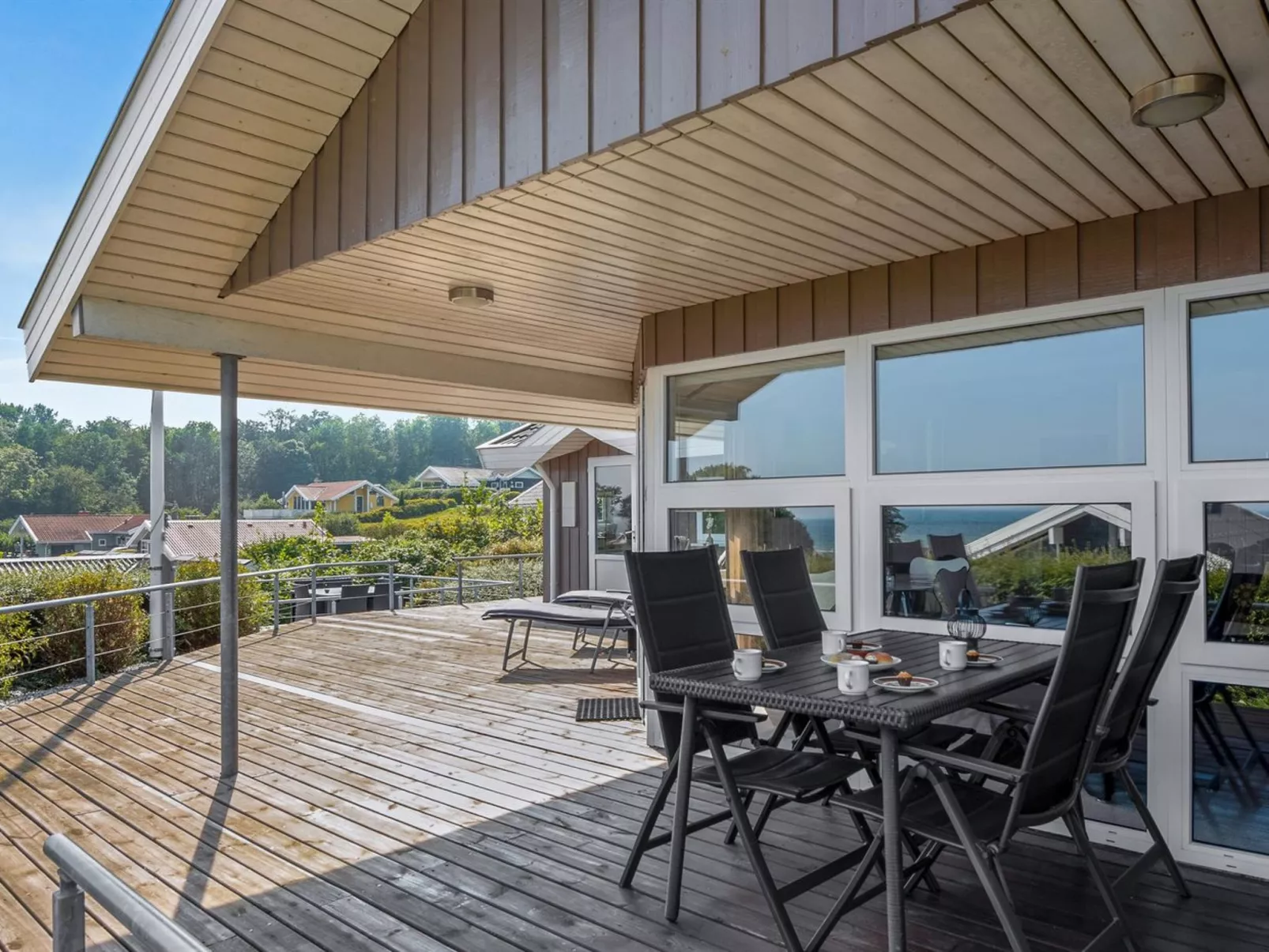 "Ebbeline" - 150m from the sea-Dehors