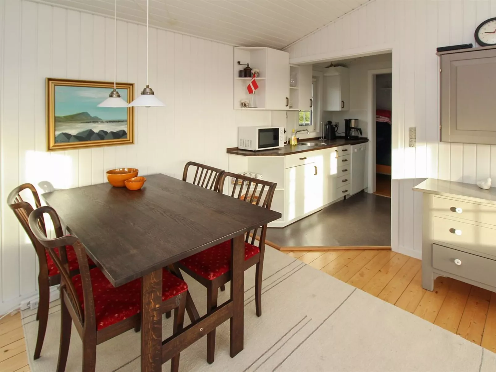 "Jenson" - 75m from the sea-Inside