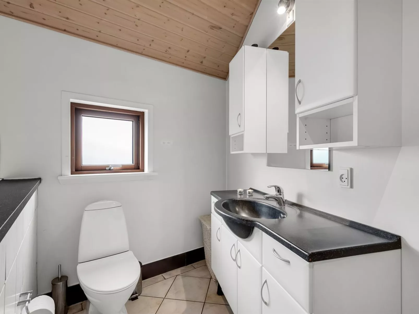 "Reiner" - 300m to the fjord-Dedans