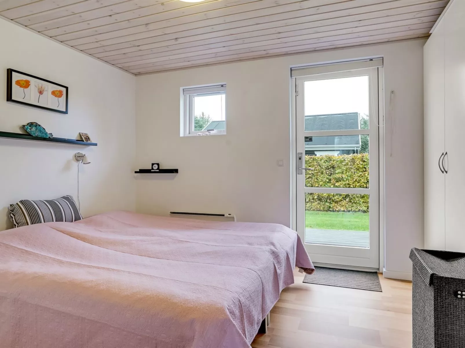 "Ayen" - 1.5km from the sea-Dedans