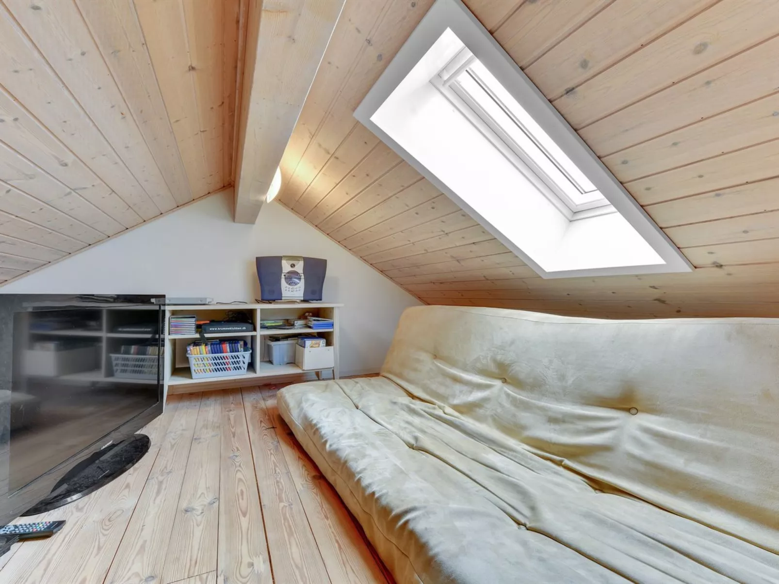 "Karmen" - 300m to the fjord-Dedans