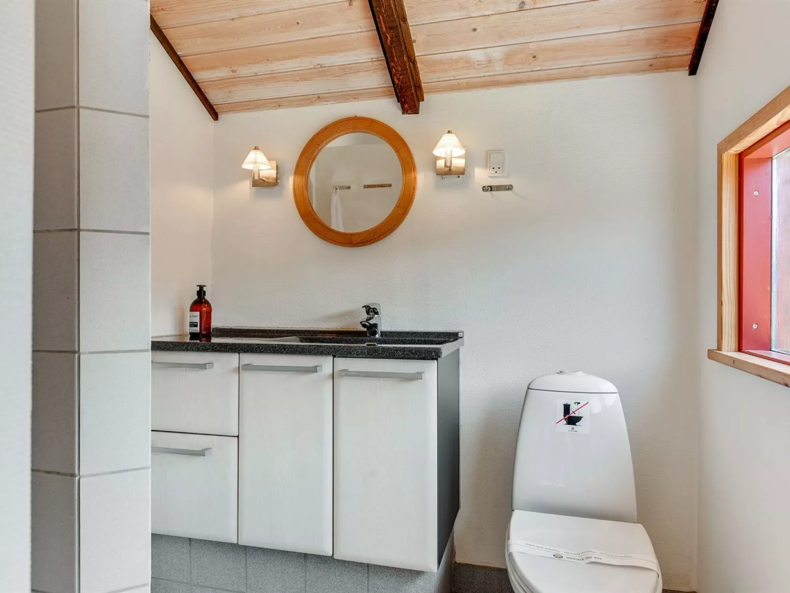 "Ofelia" - 500m to the fjord-Inside